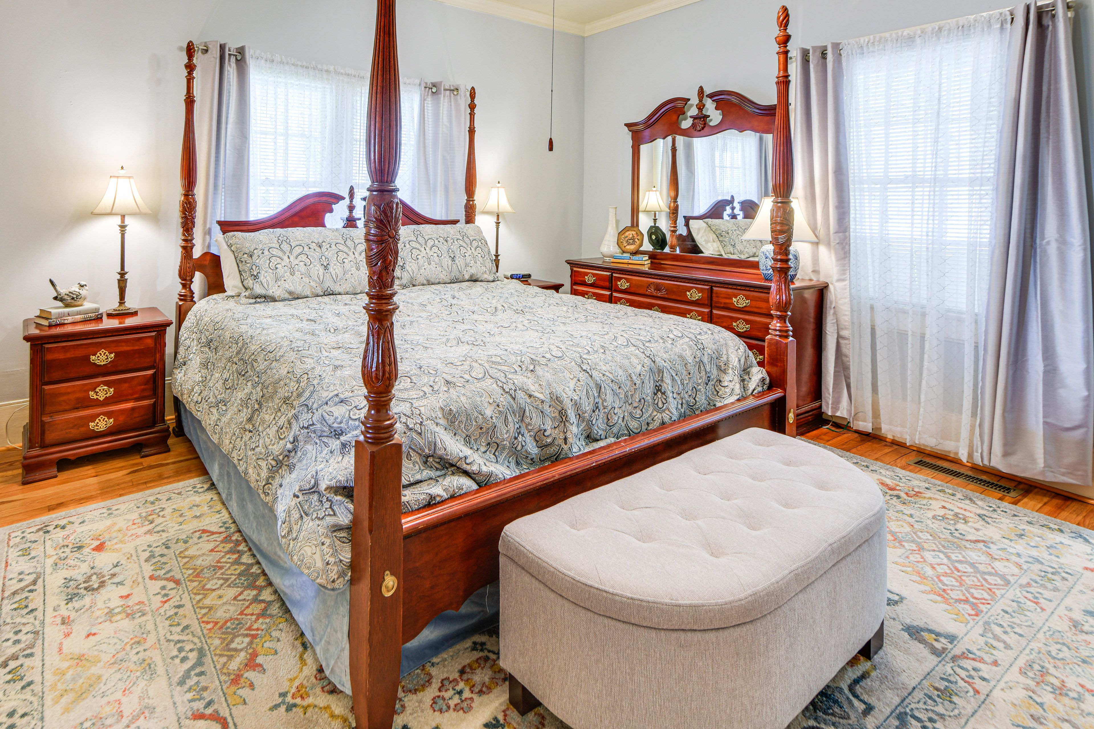 Bedroom 1 | King Bed