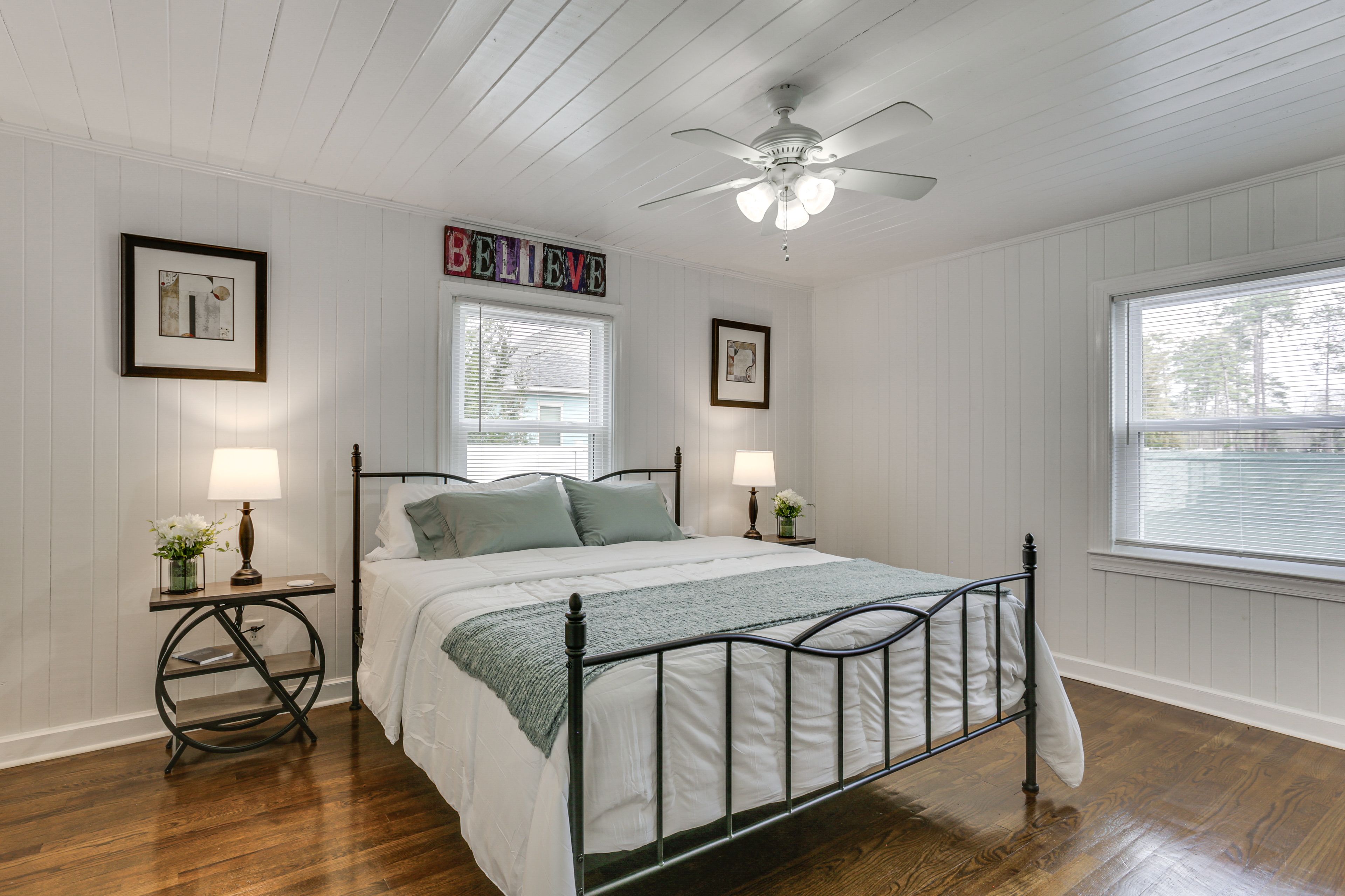 Bedroom 1 | King Bed