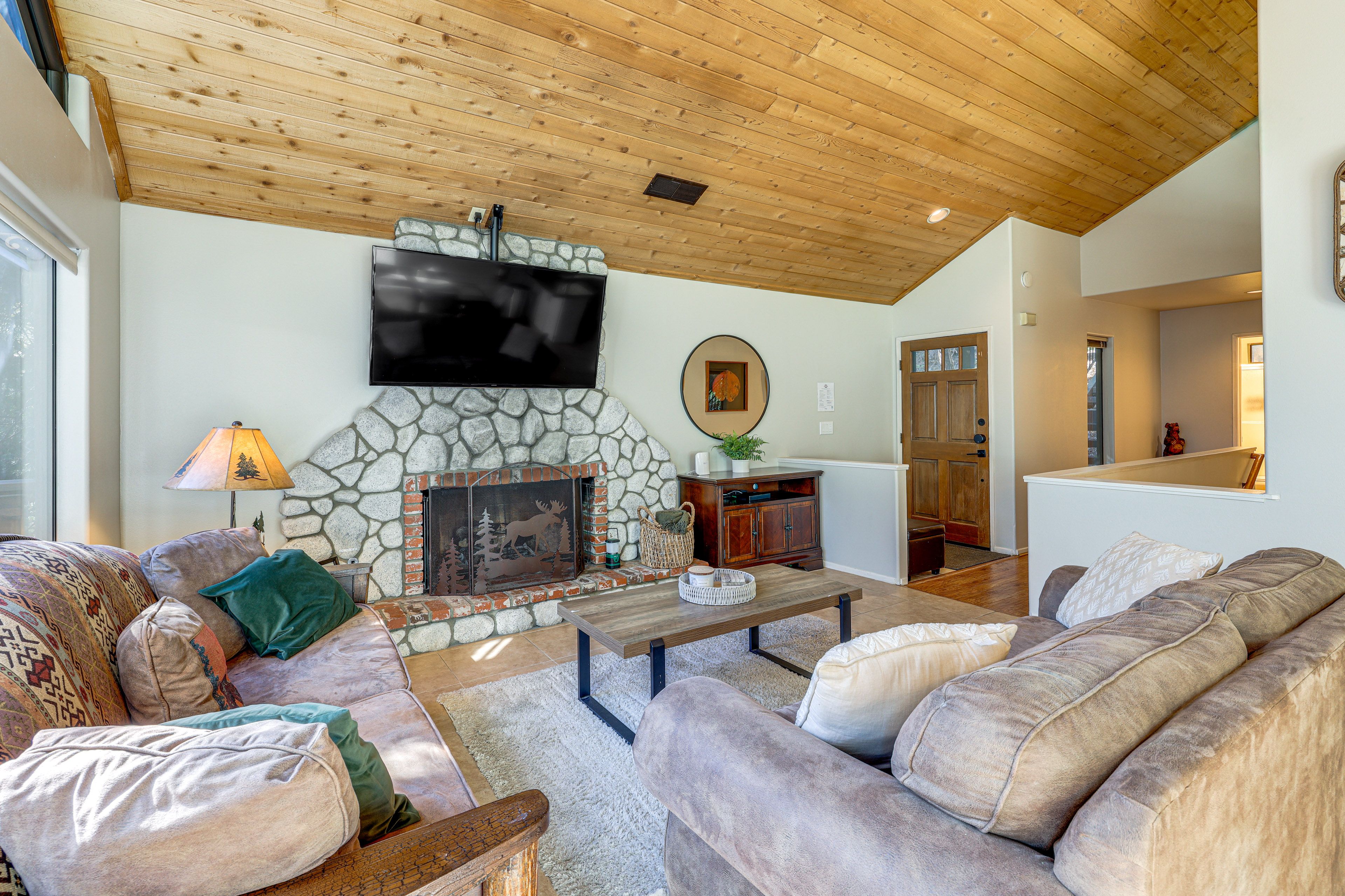 Living Room | Main Floor