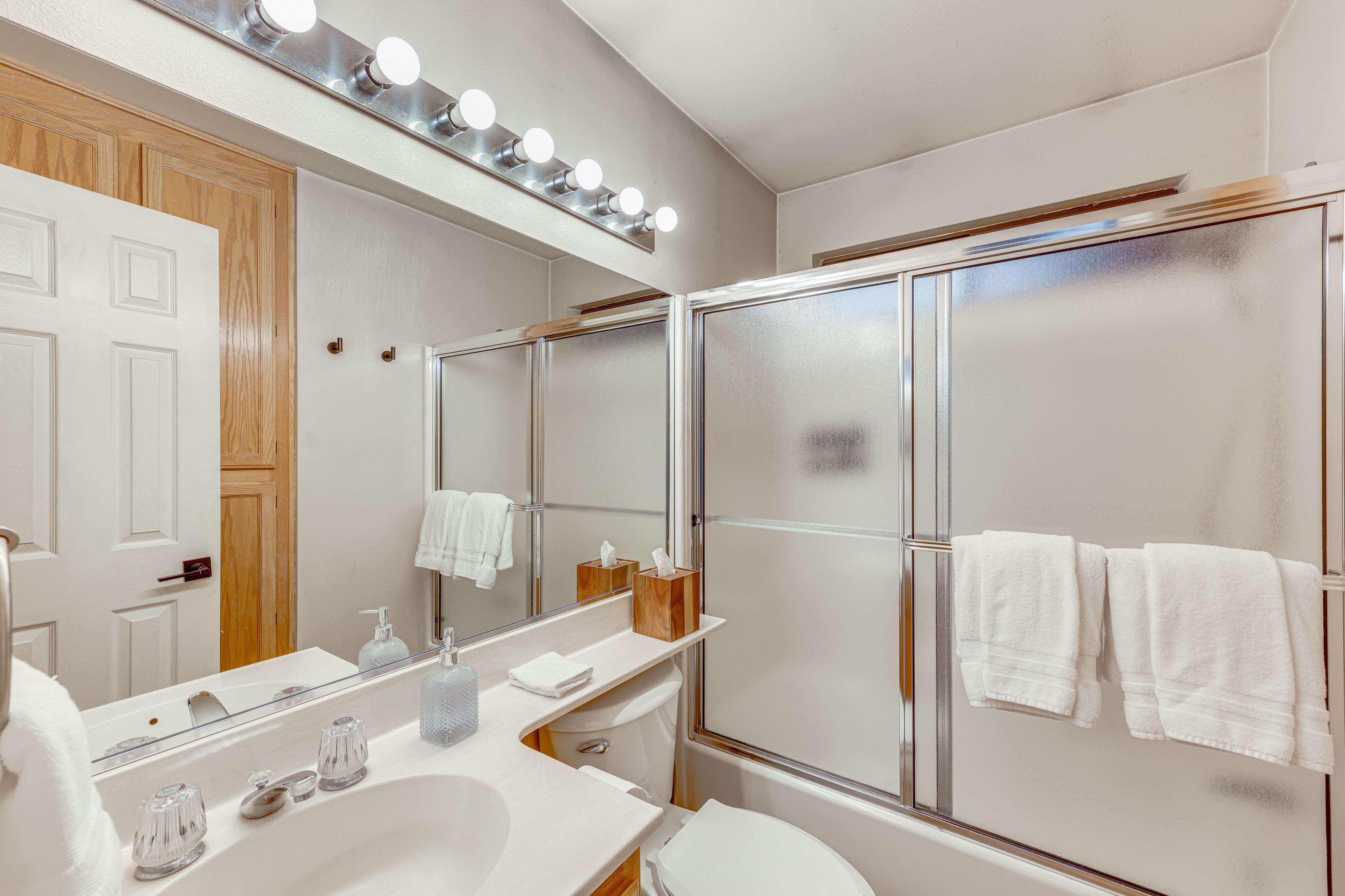 Bathroom | Towels Provided | Main Floor