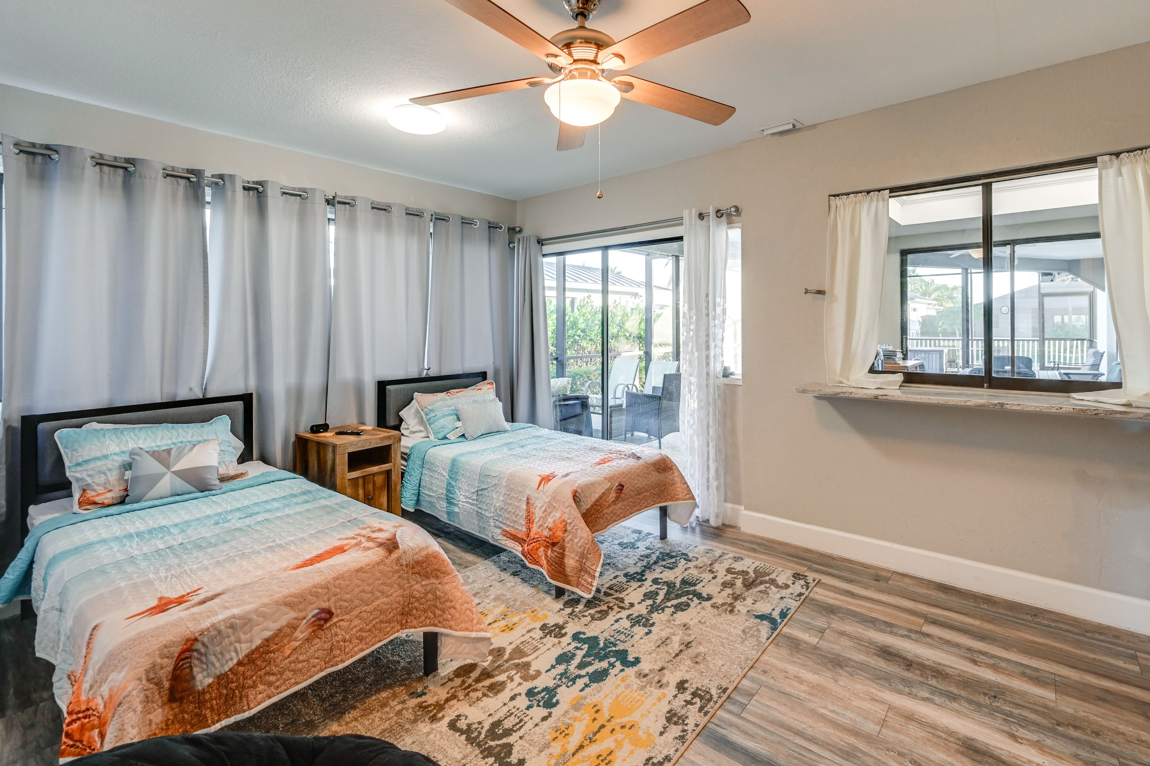 Bedroom 4 | 2 Twin Beds | TV w/ Streaming