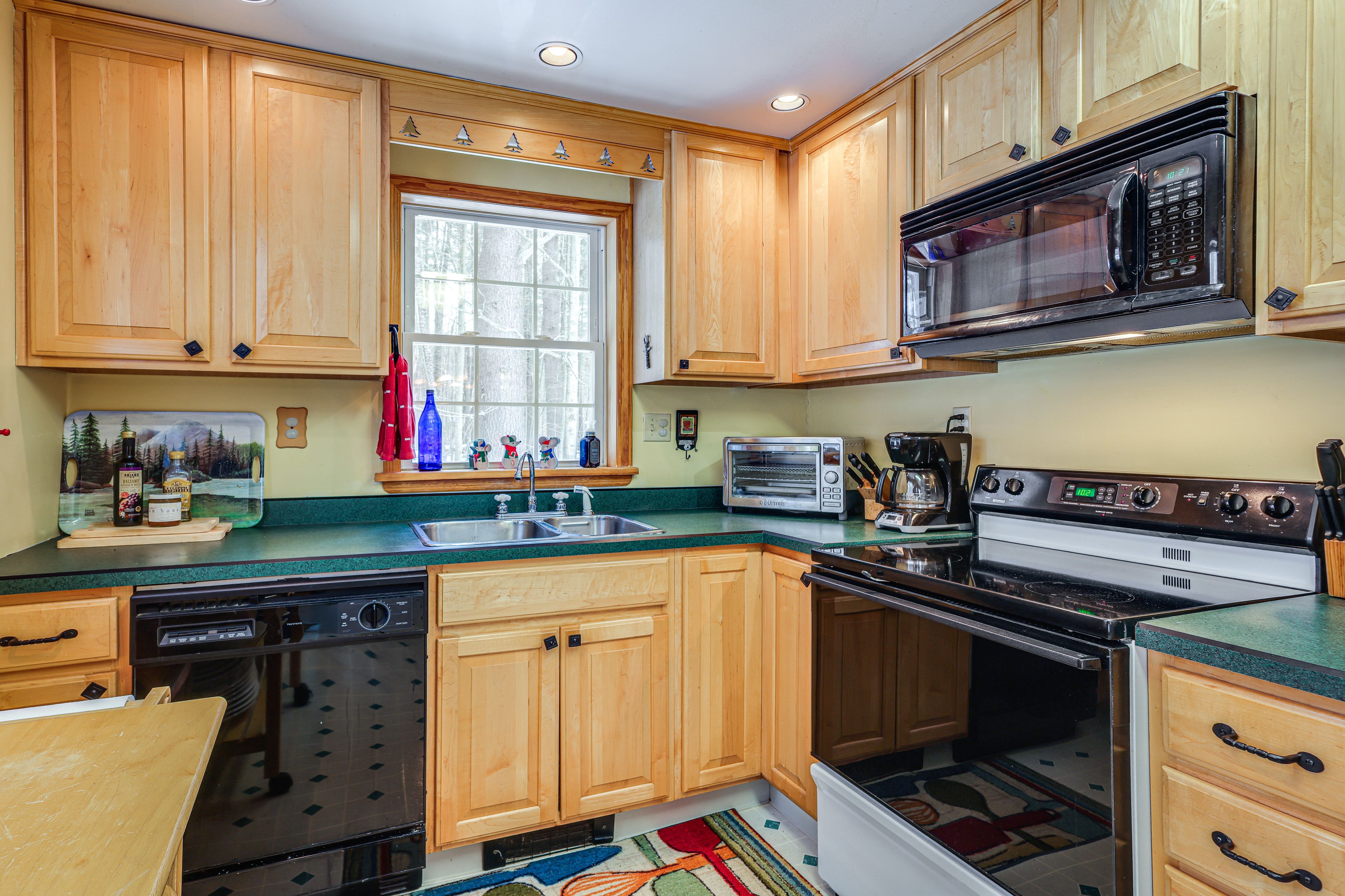 Kitchen | Cooking Basics | Baseboard Heating | Windows A/C Units | Free WiFi