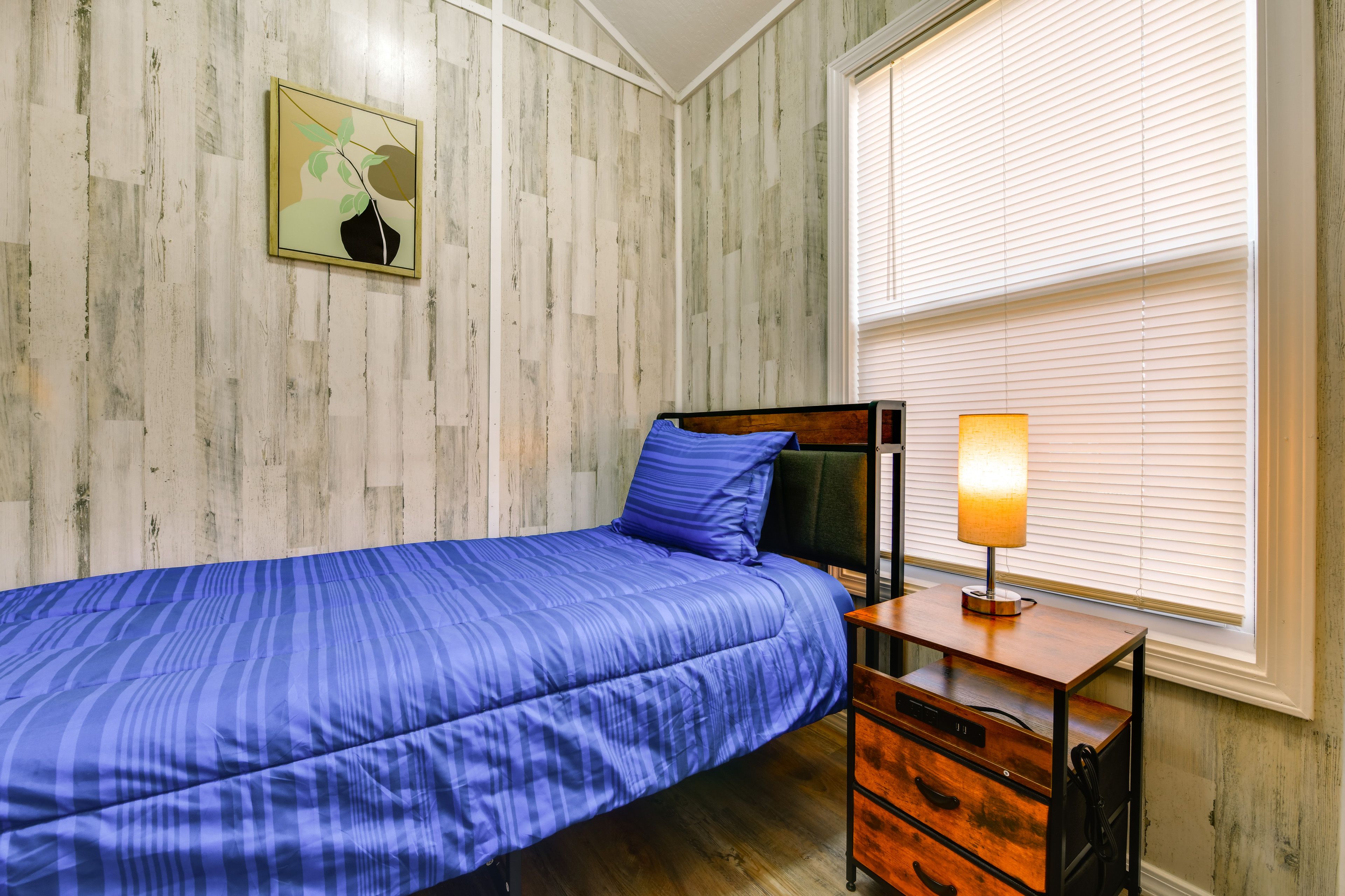 Bedroom 2 | Twin Bed