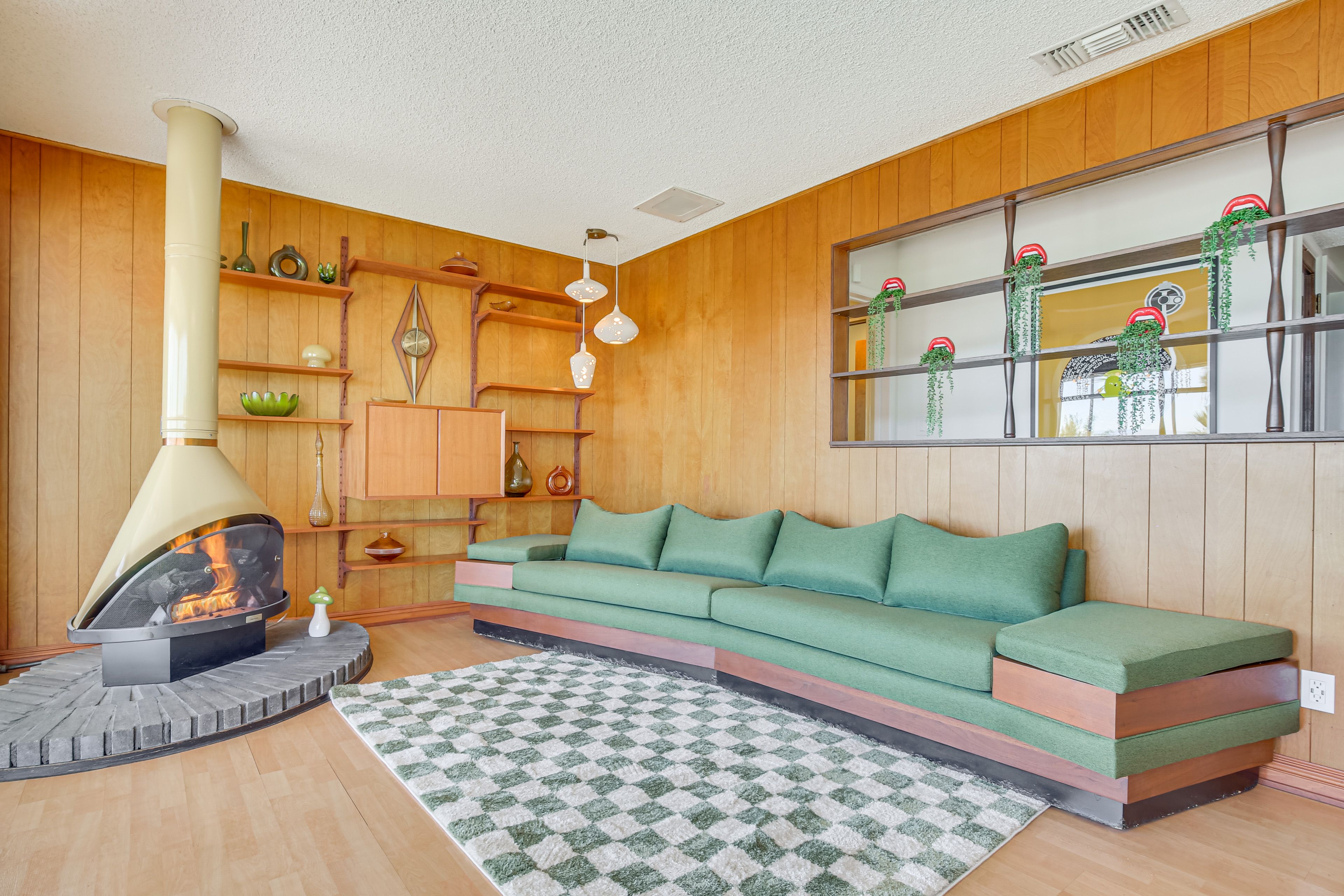 Family Room | Gas Fireplace