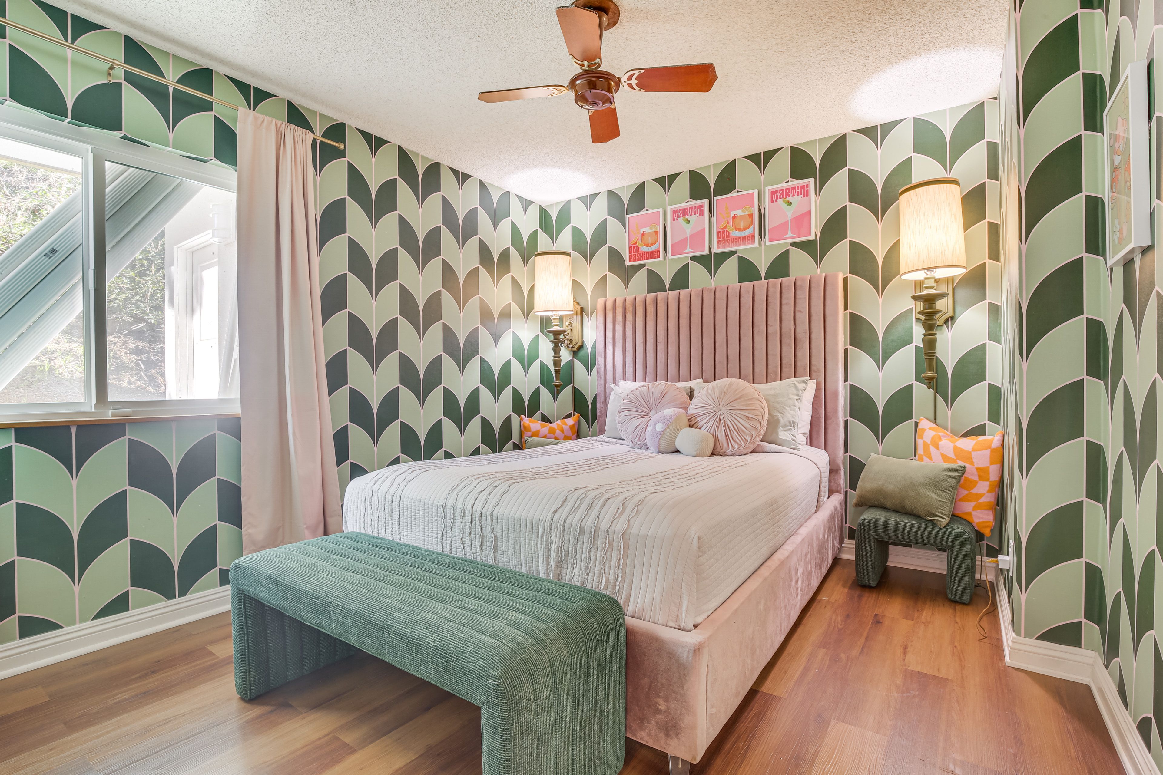 Bedroom 3 | Queen Bed | Smart TV