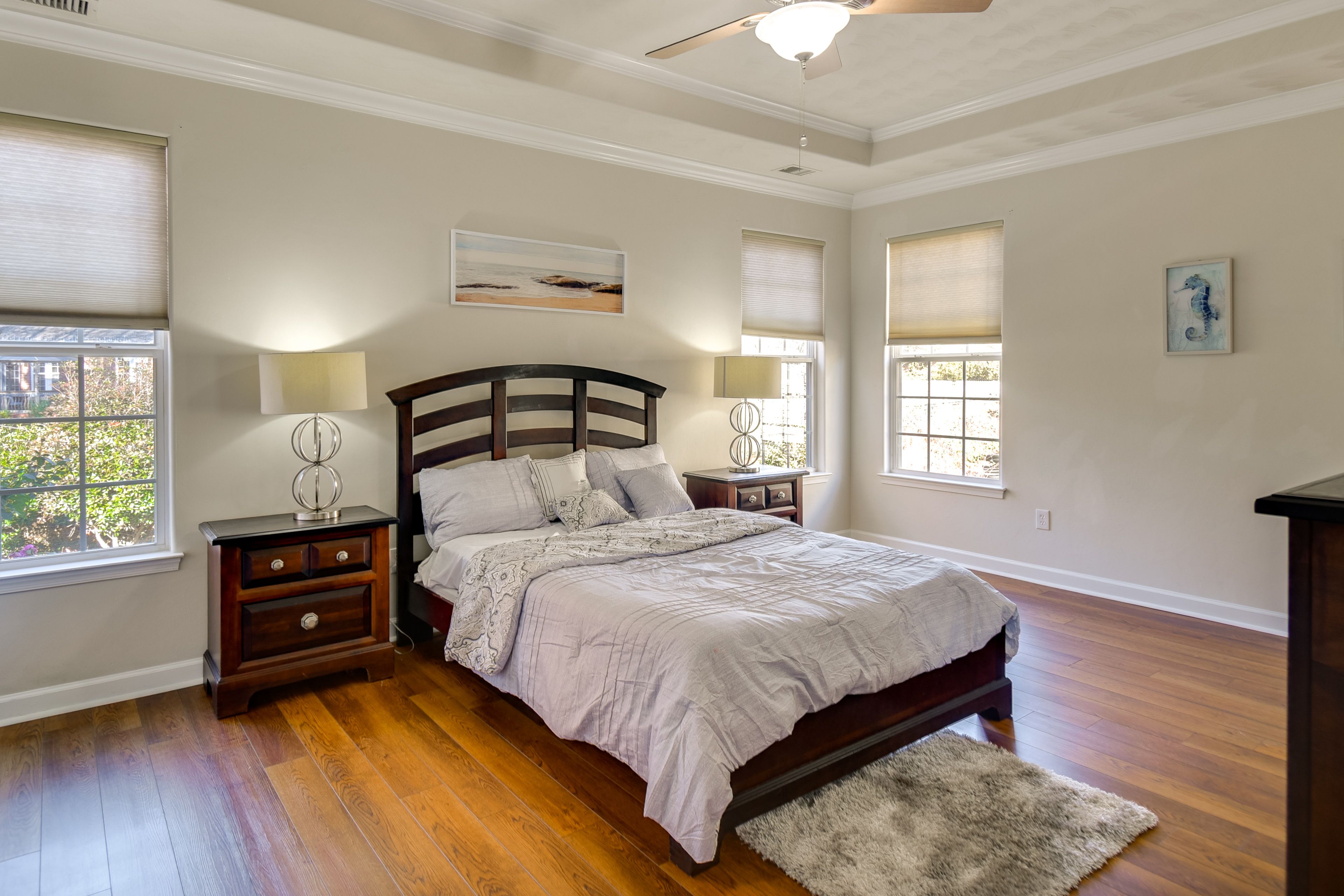 Bedroom 1 | Queen Bed | 1st Floor