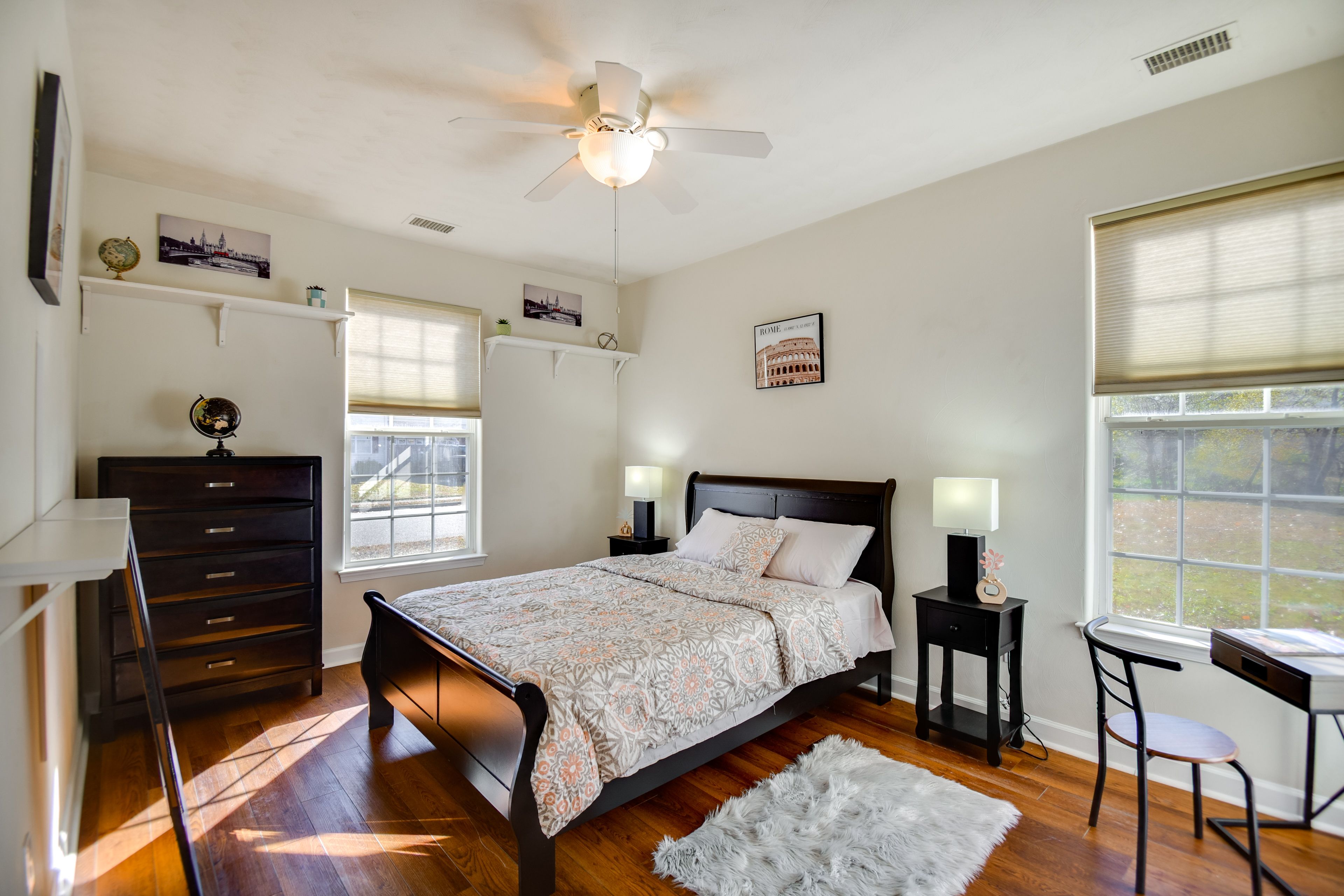 Bedroom 2 | Queen Bed | 1st Floor