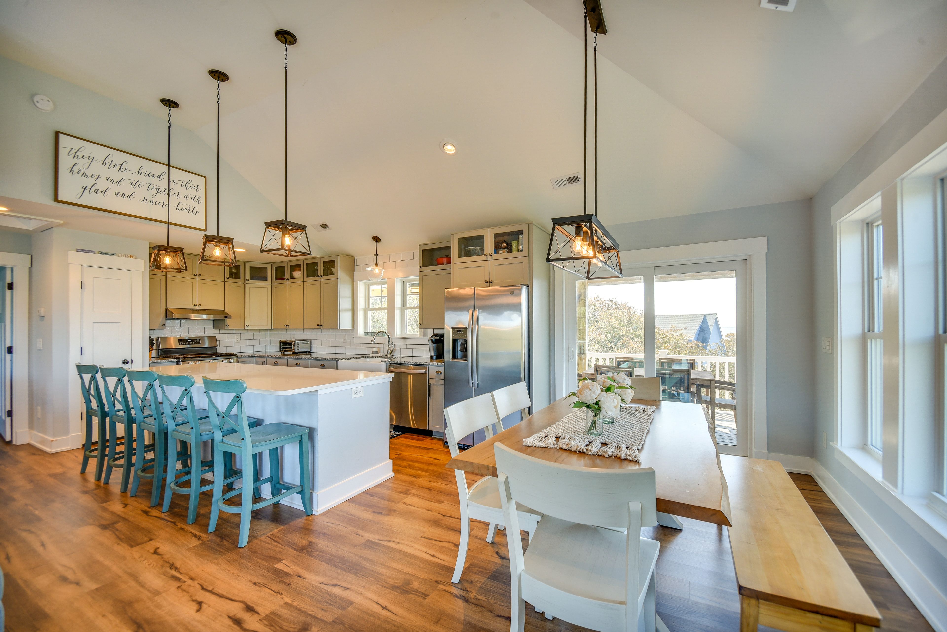 Dining Table | Kitchen