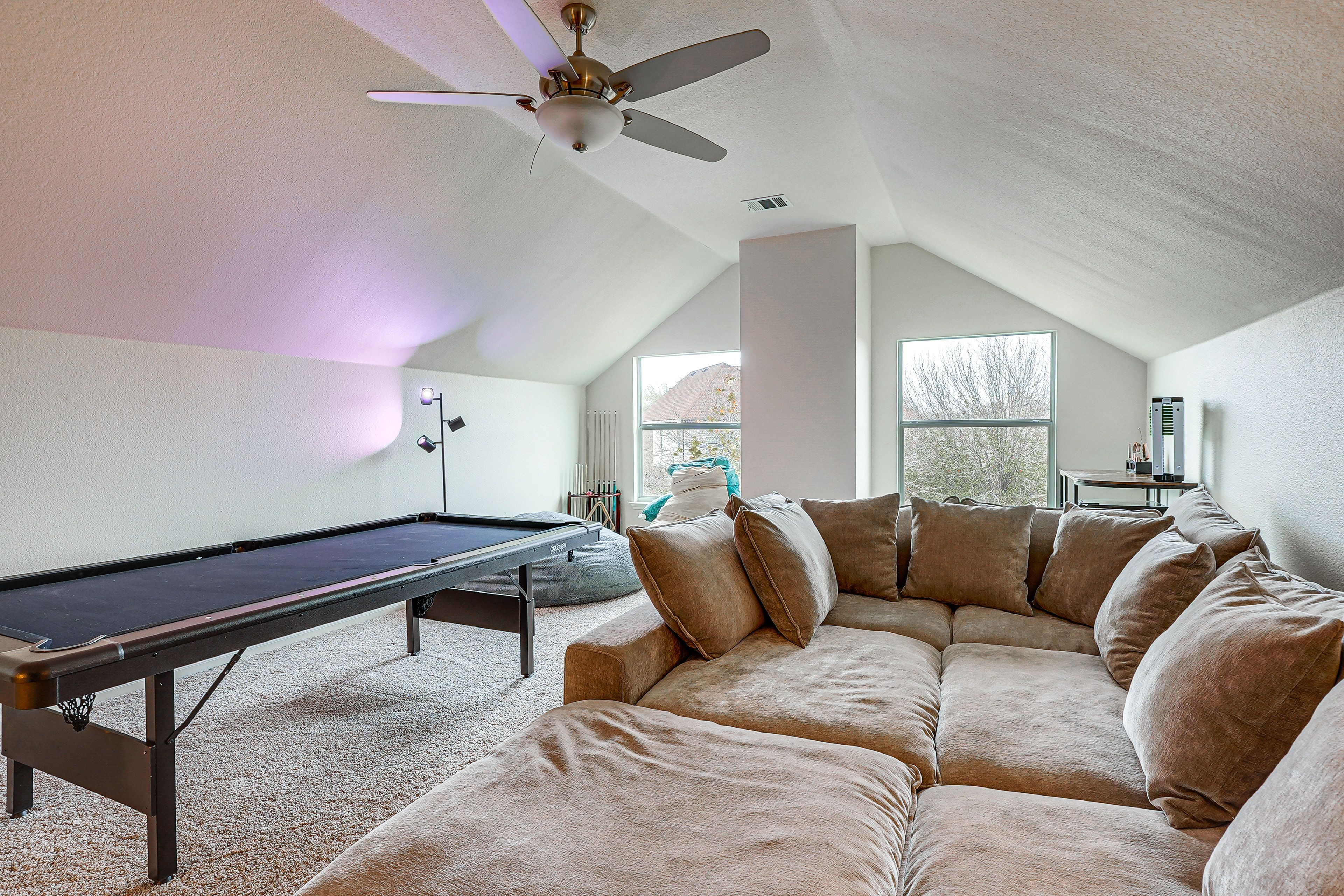 Game Room | Smart TV | Pool Table | 2nd Floor