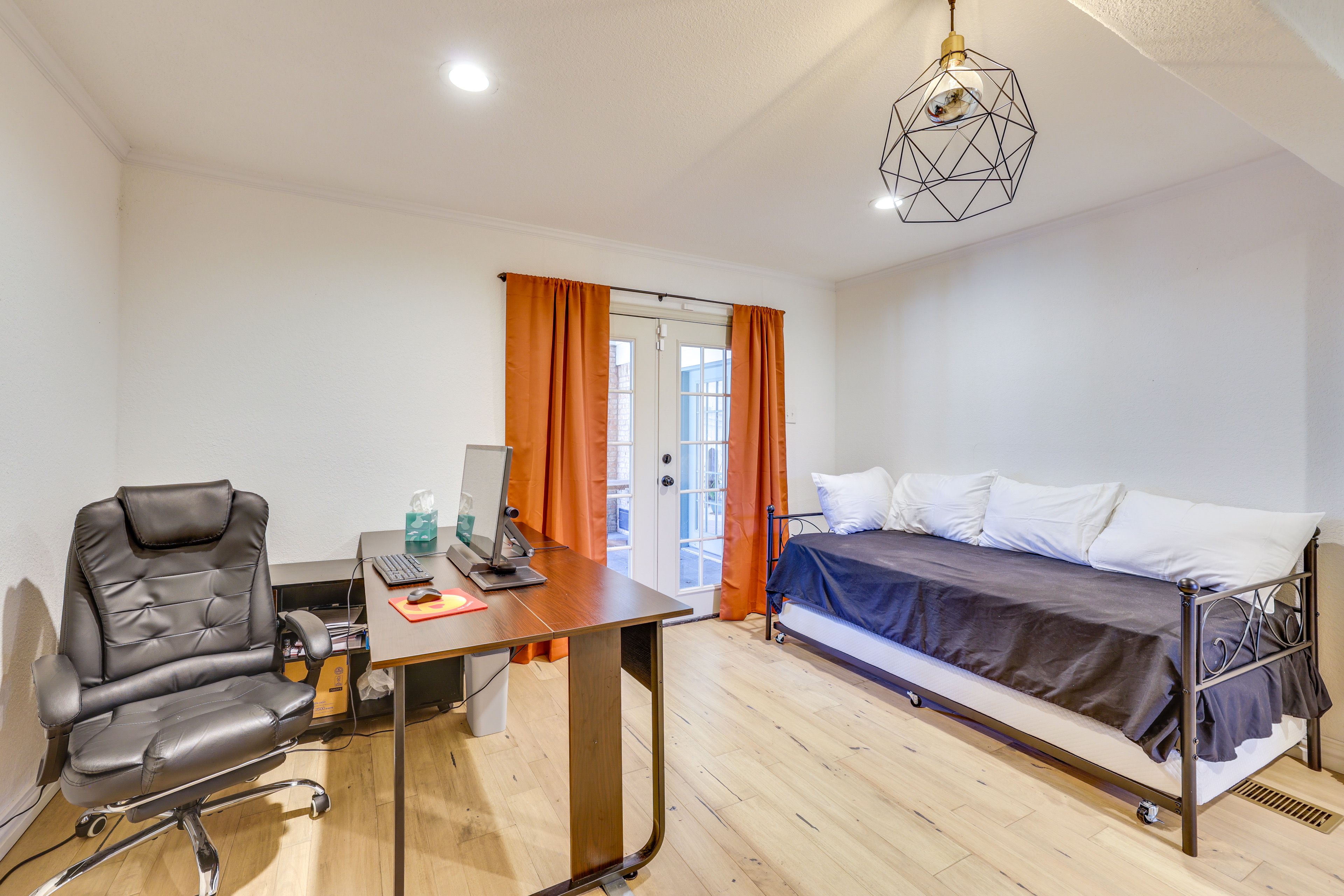 Bedroom 4 | Twin Daybed w/ Twin Trundle | Desk w/ Monitor