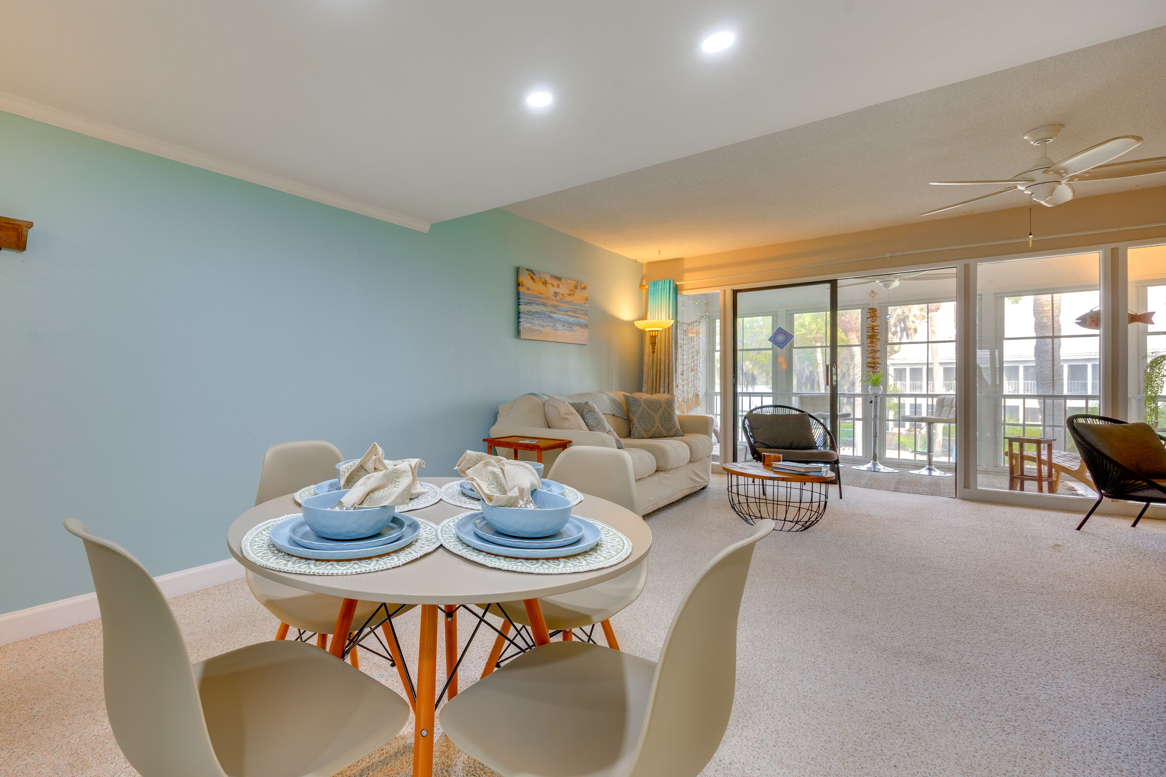 Dining Area | Dishware & Flatware