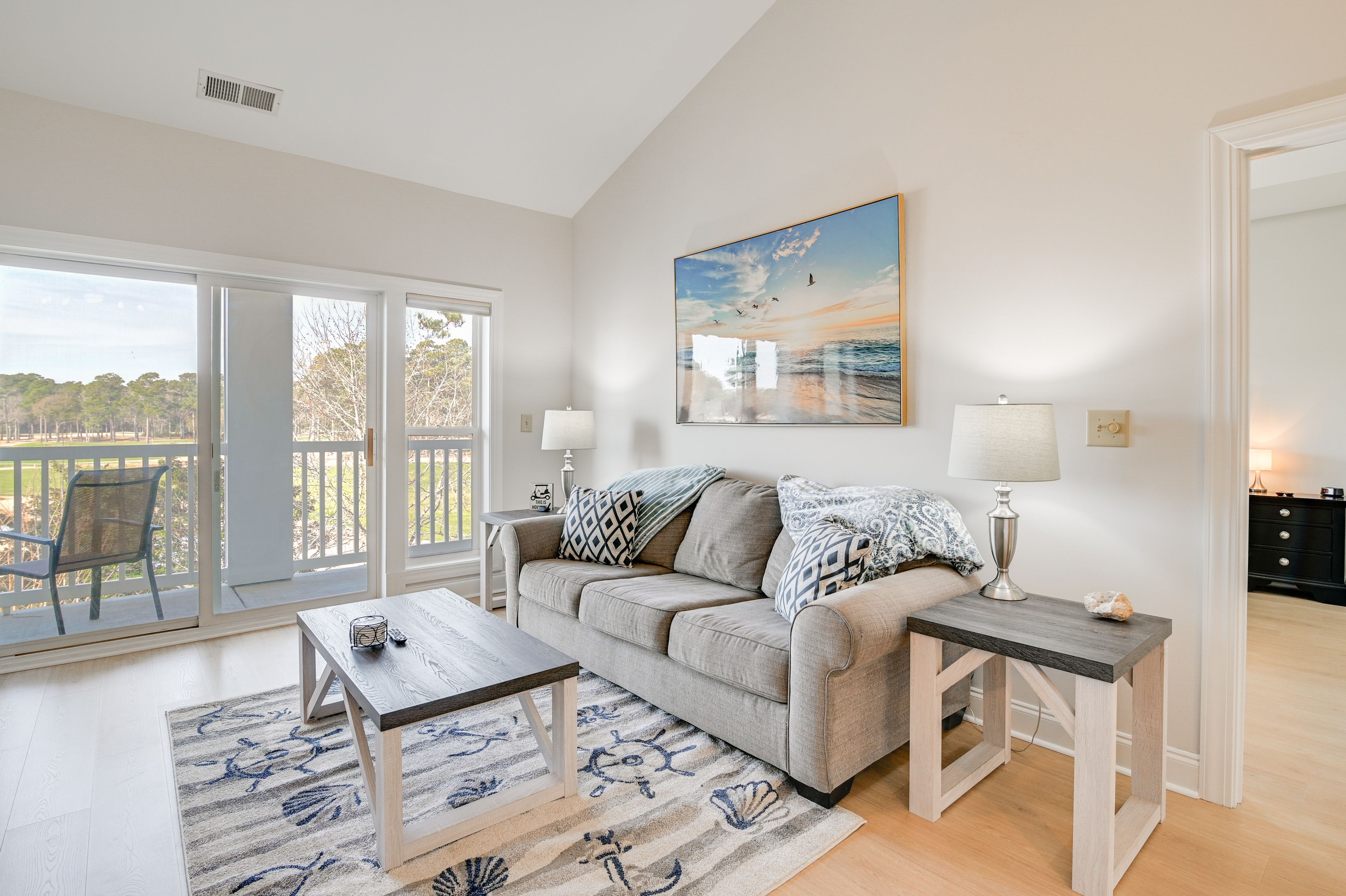 Living Room | Central A/C & Heating