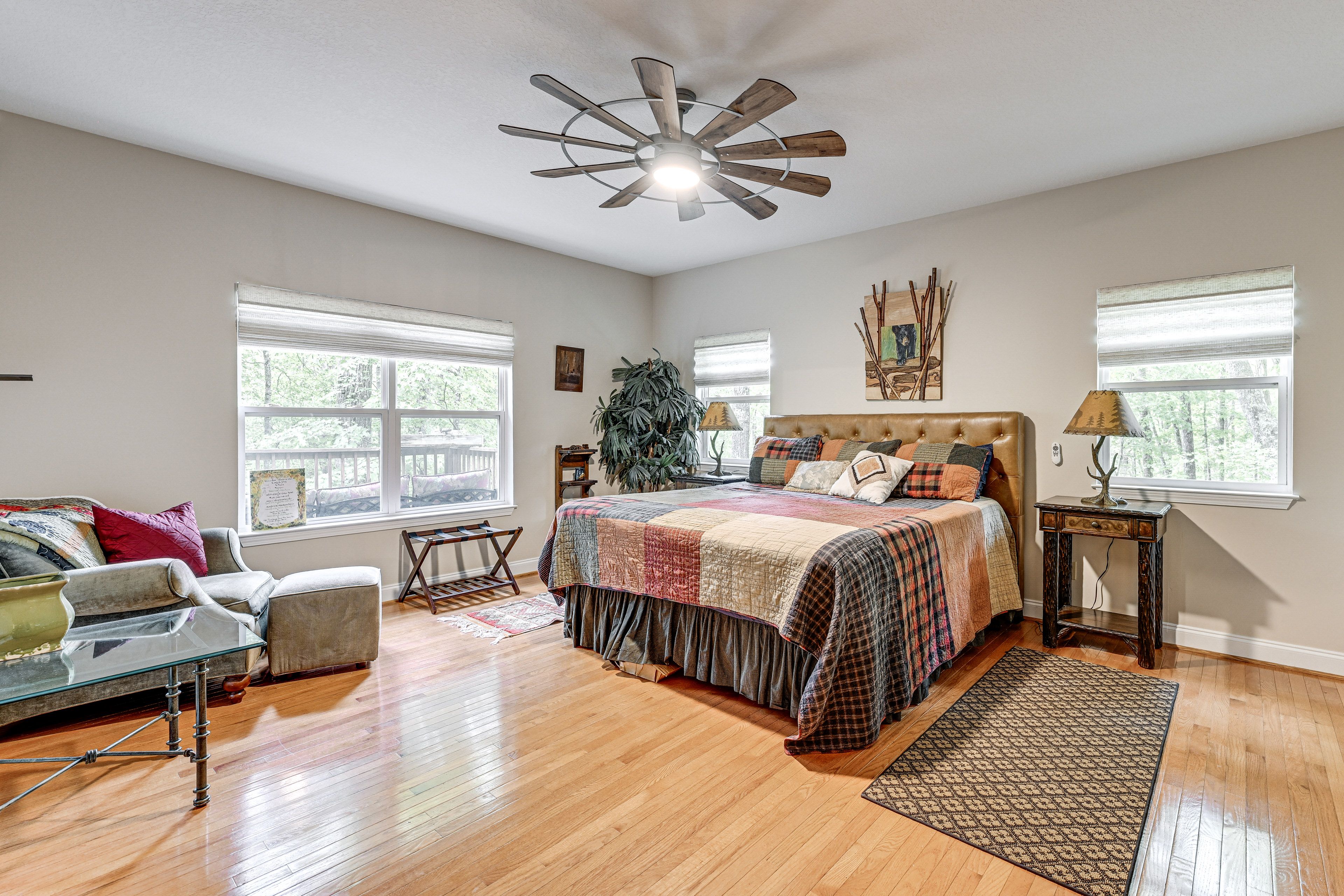 Bedroom 1 | Main Level | King Bed | Linens Provided