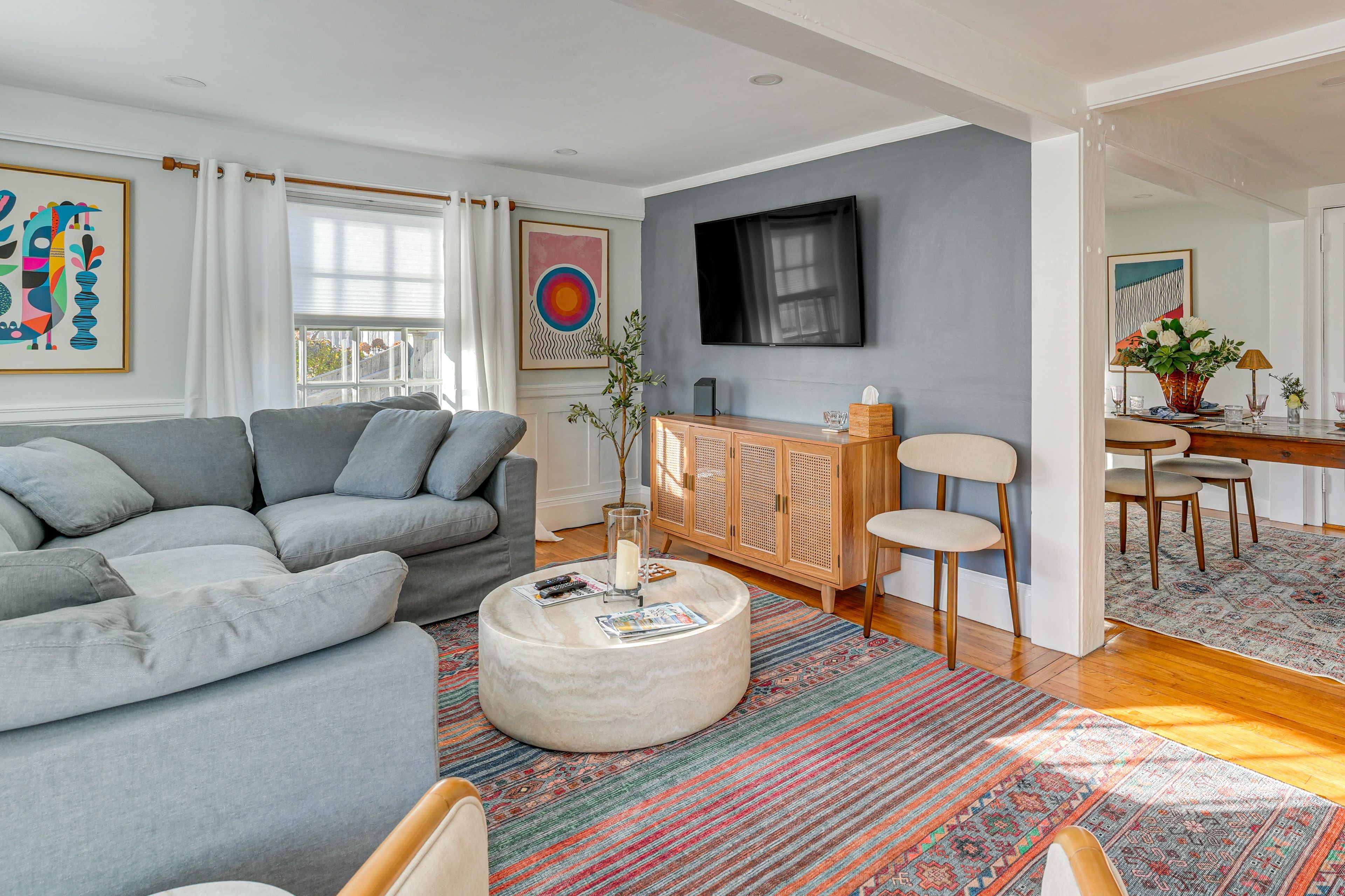 Living Room | Smart TV