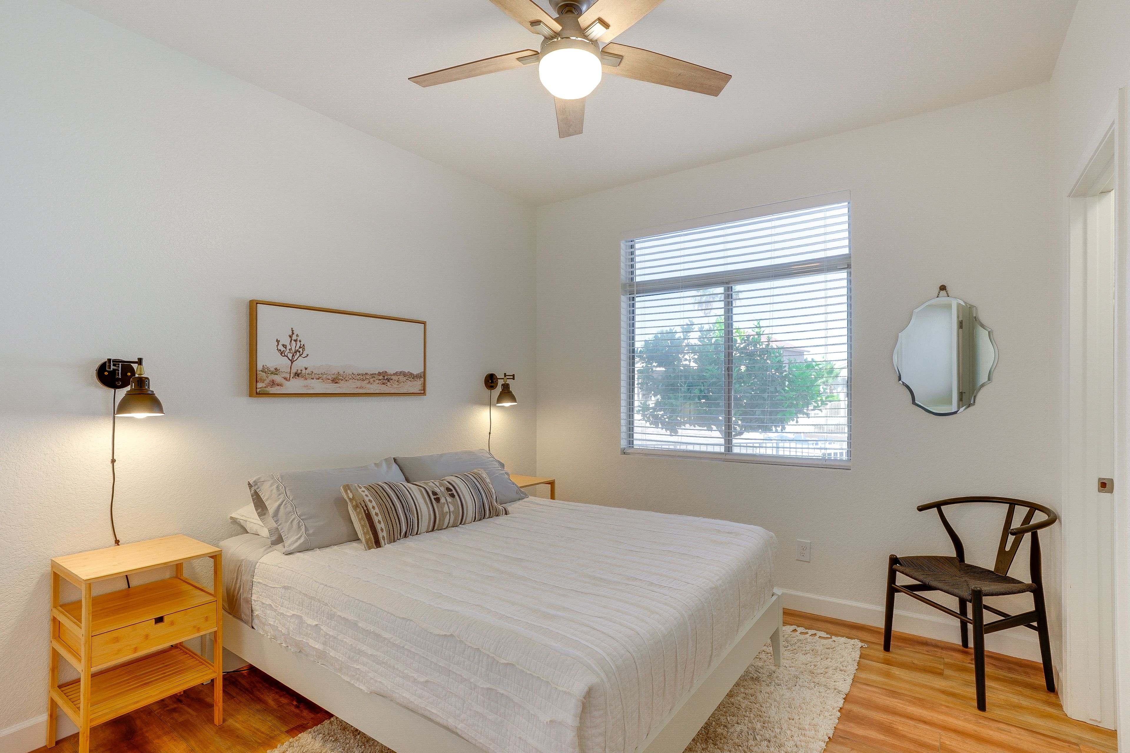 Bedroom 3 | Queen Bed