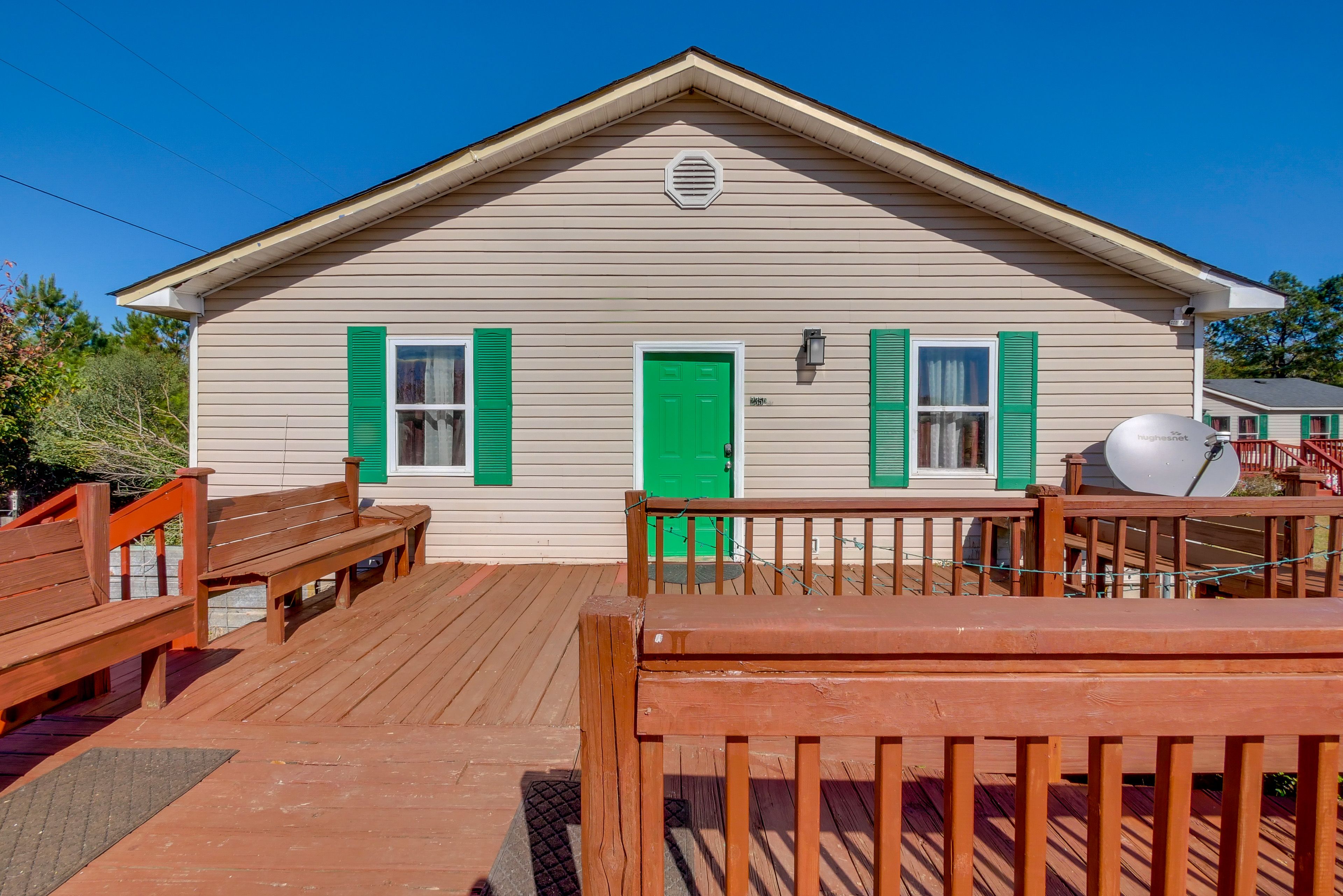 Fort Valley Vacation Rental | 6BR | 1BA | 3,000 Sq Ft | Steps to Enter