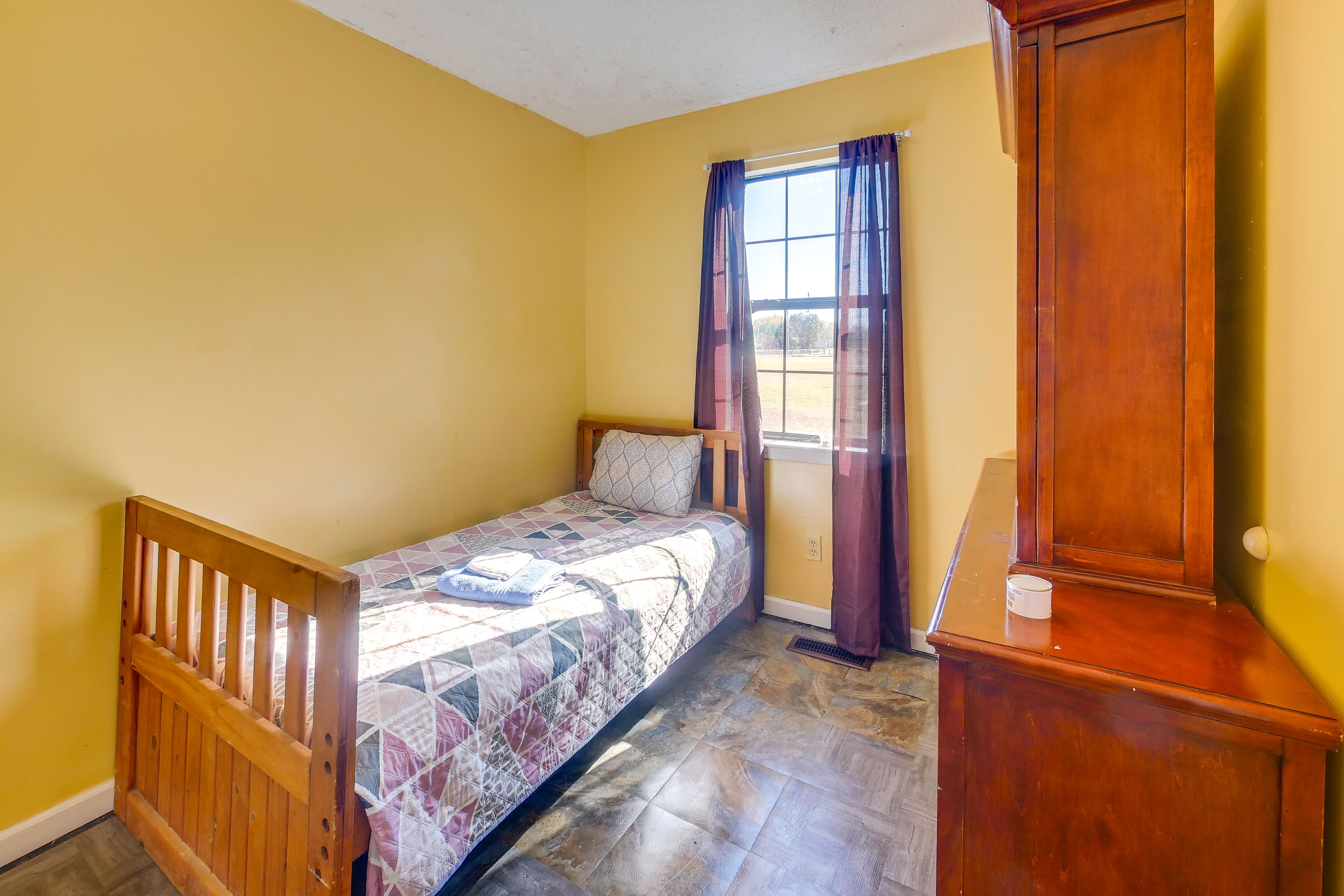 Bedroom 4 | Twin Bed