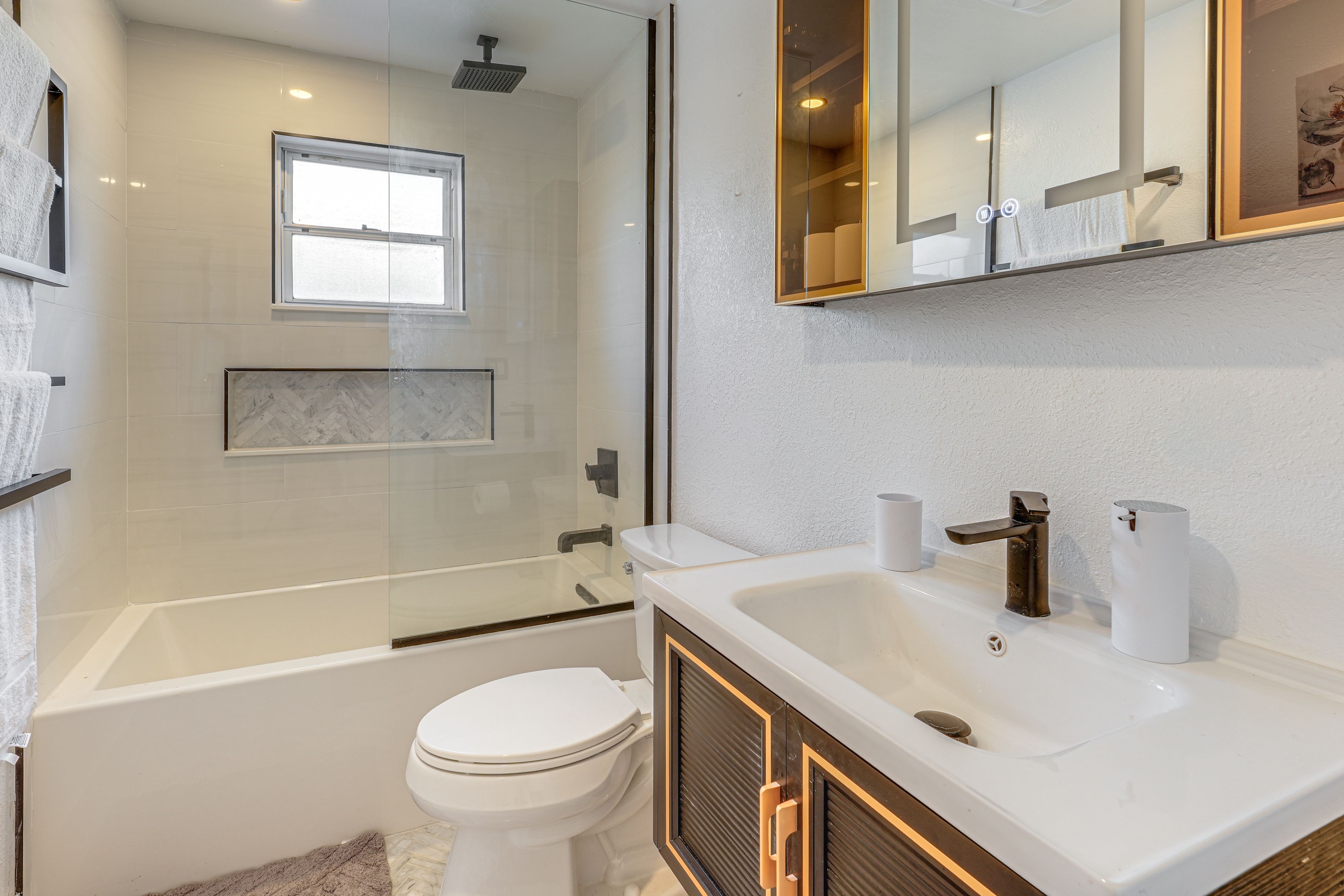 Bathroom | Towel Warmer