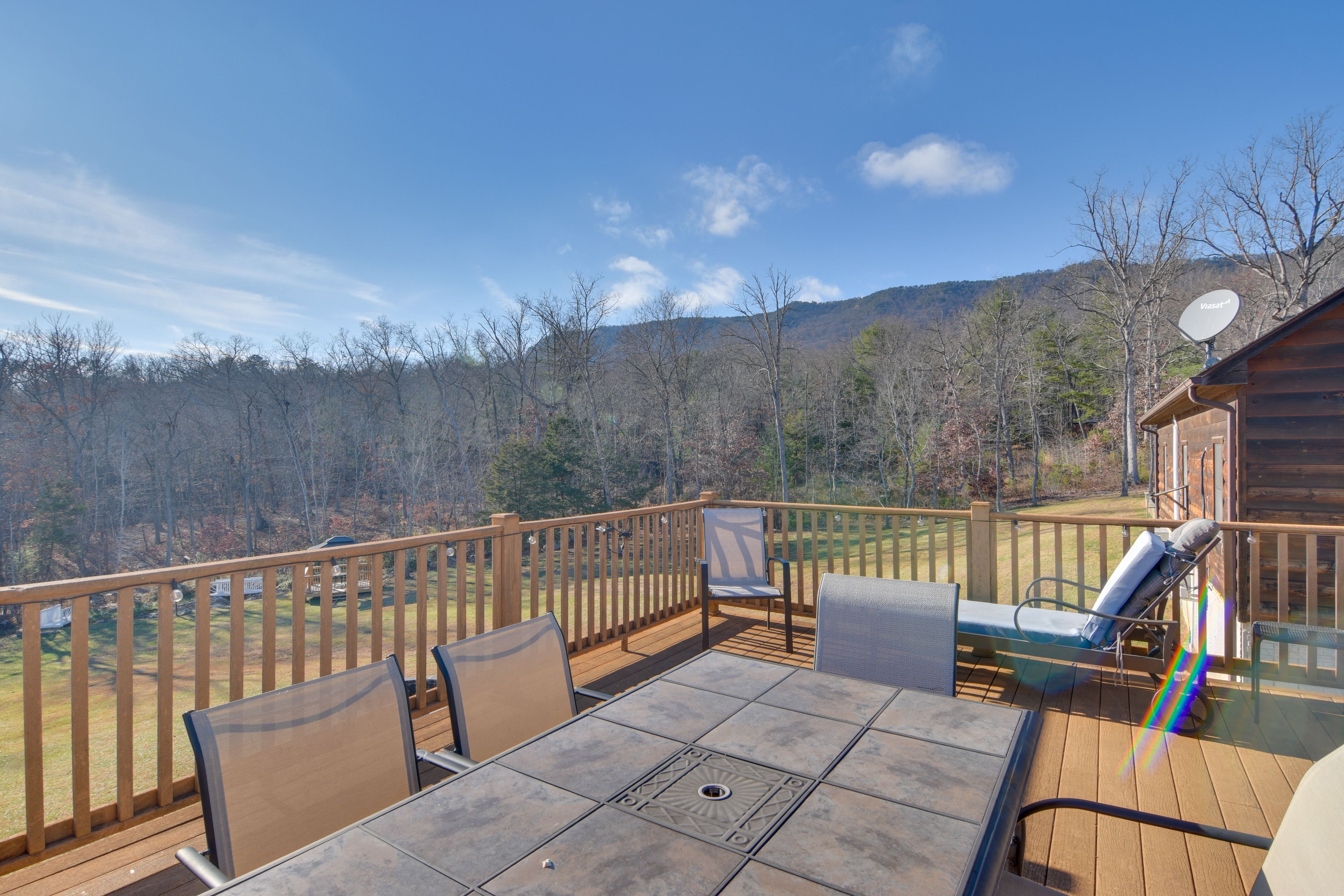 Private Deck | Outdoor Dining | Gas & Charcoal Grills