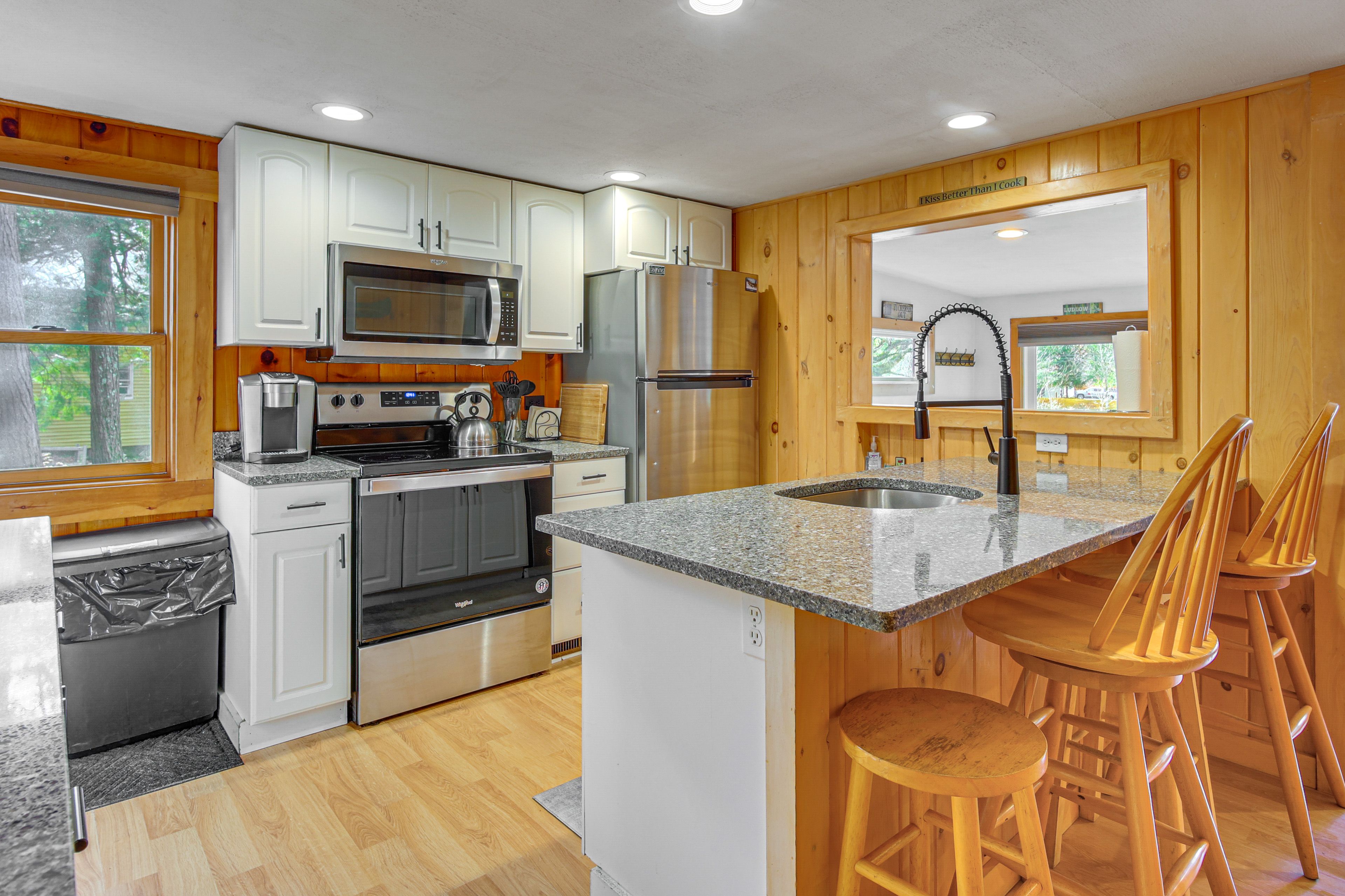 Kitchen | Cooking Basics | Coffee Makers | Microwave | Toaster