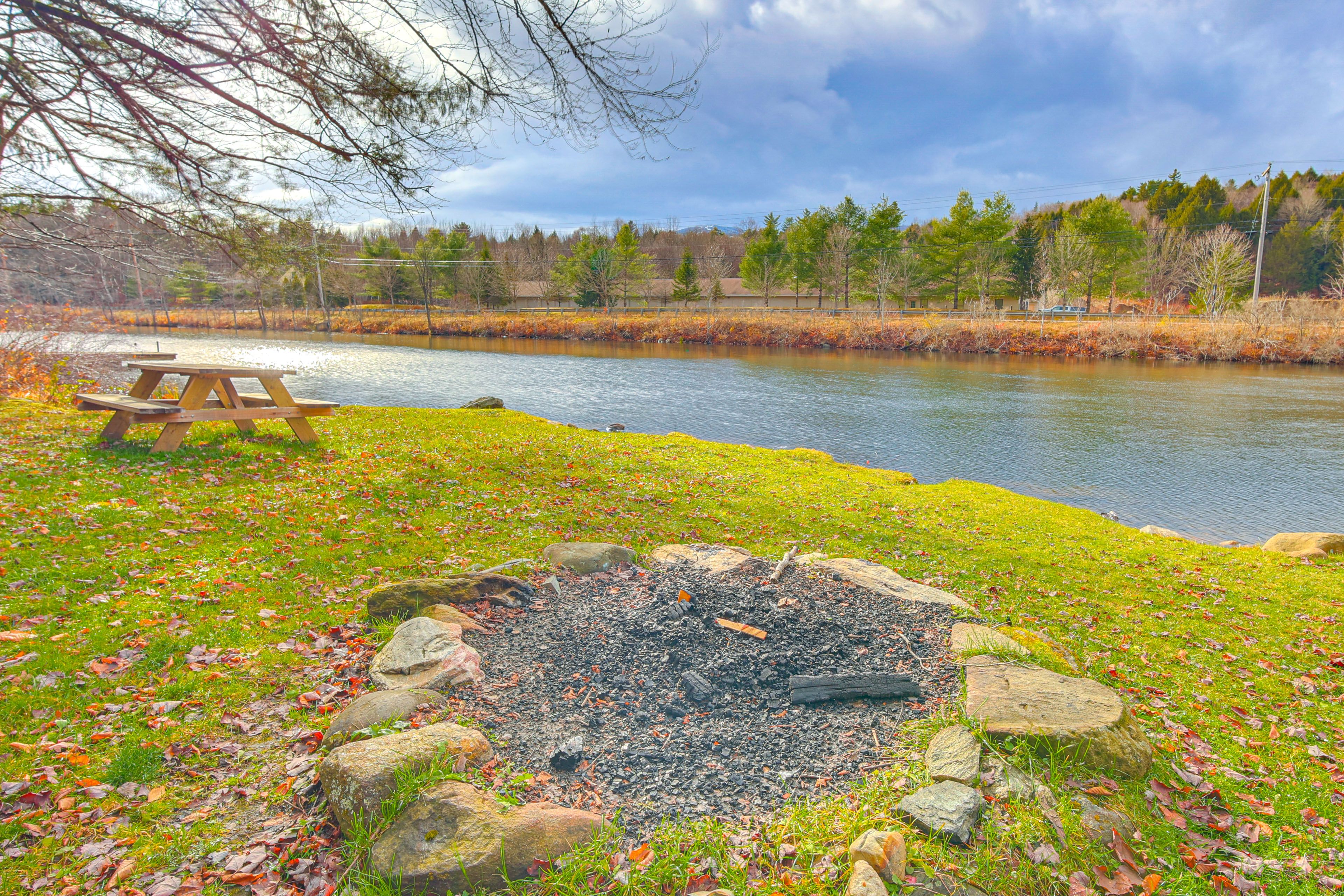 Yard Space | Fire Pit | Picnic Tables | Fish On-Site