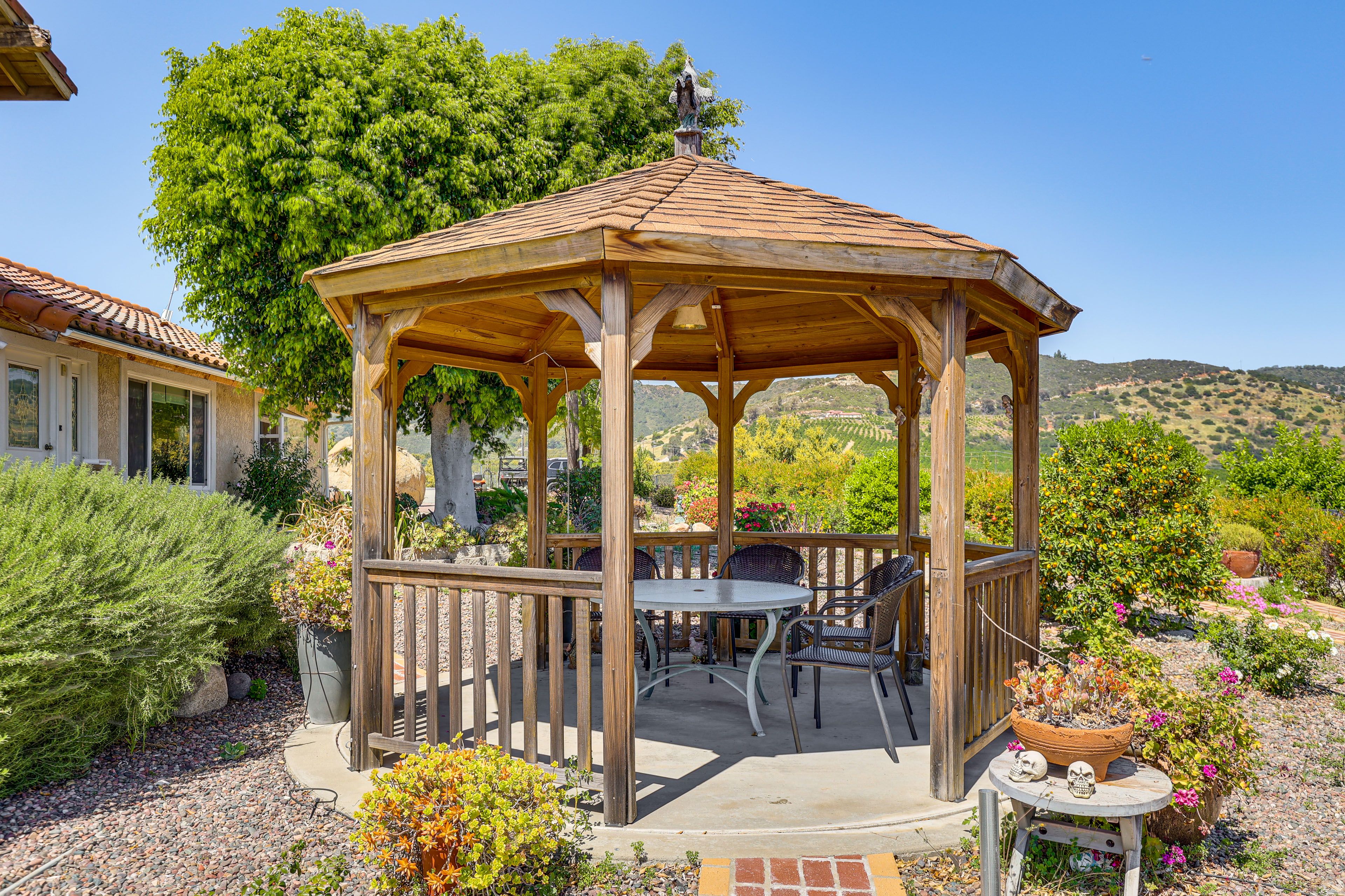 Private Exterior | Gazebo Dining Area | Mountain Views