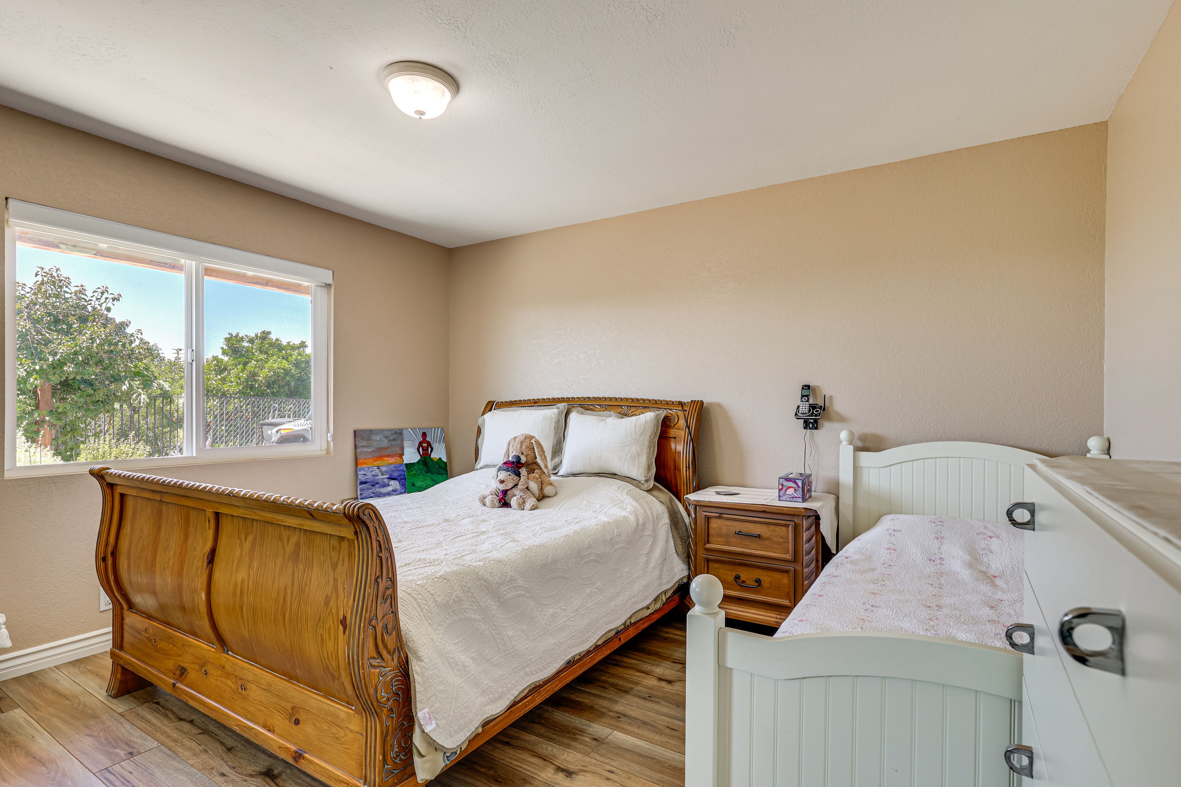 Bedroom 3 | Queen Bed | Twin Bed | 1st Floor