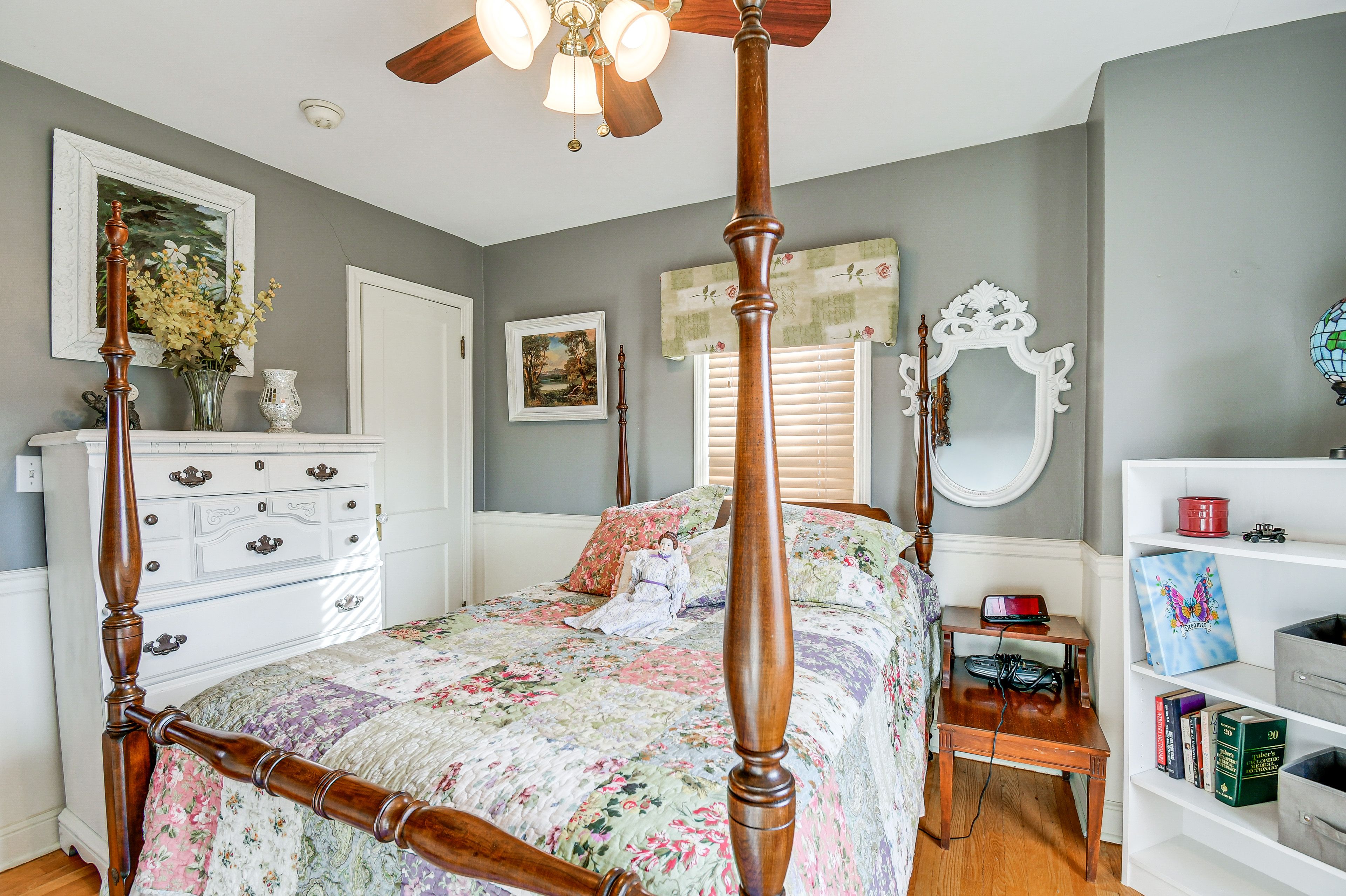 Bedroom 2 | Full Bed | 2nd Floor