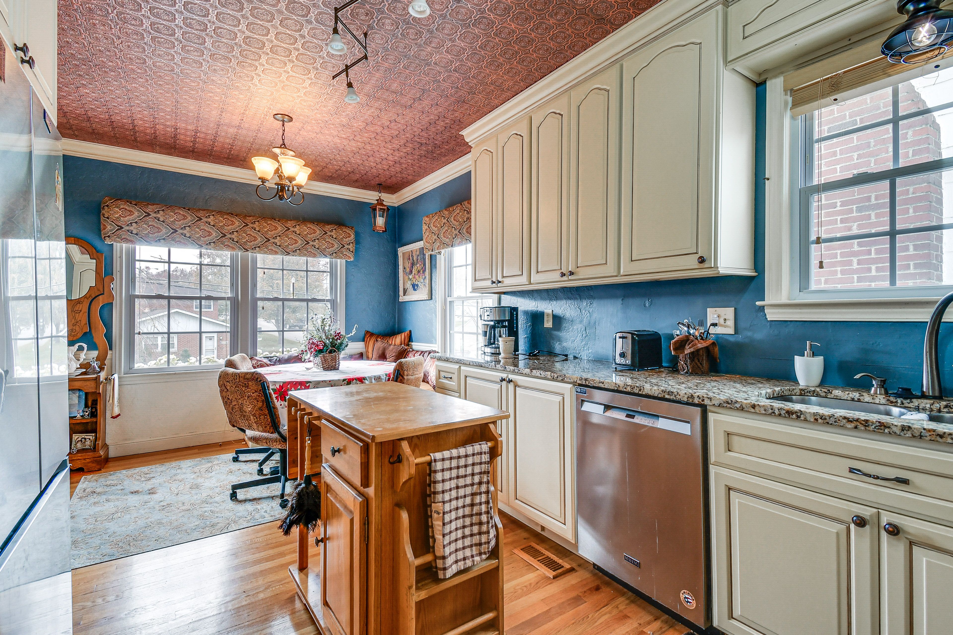 Kitchen | Coffee Maker | 1st Floor