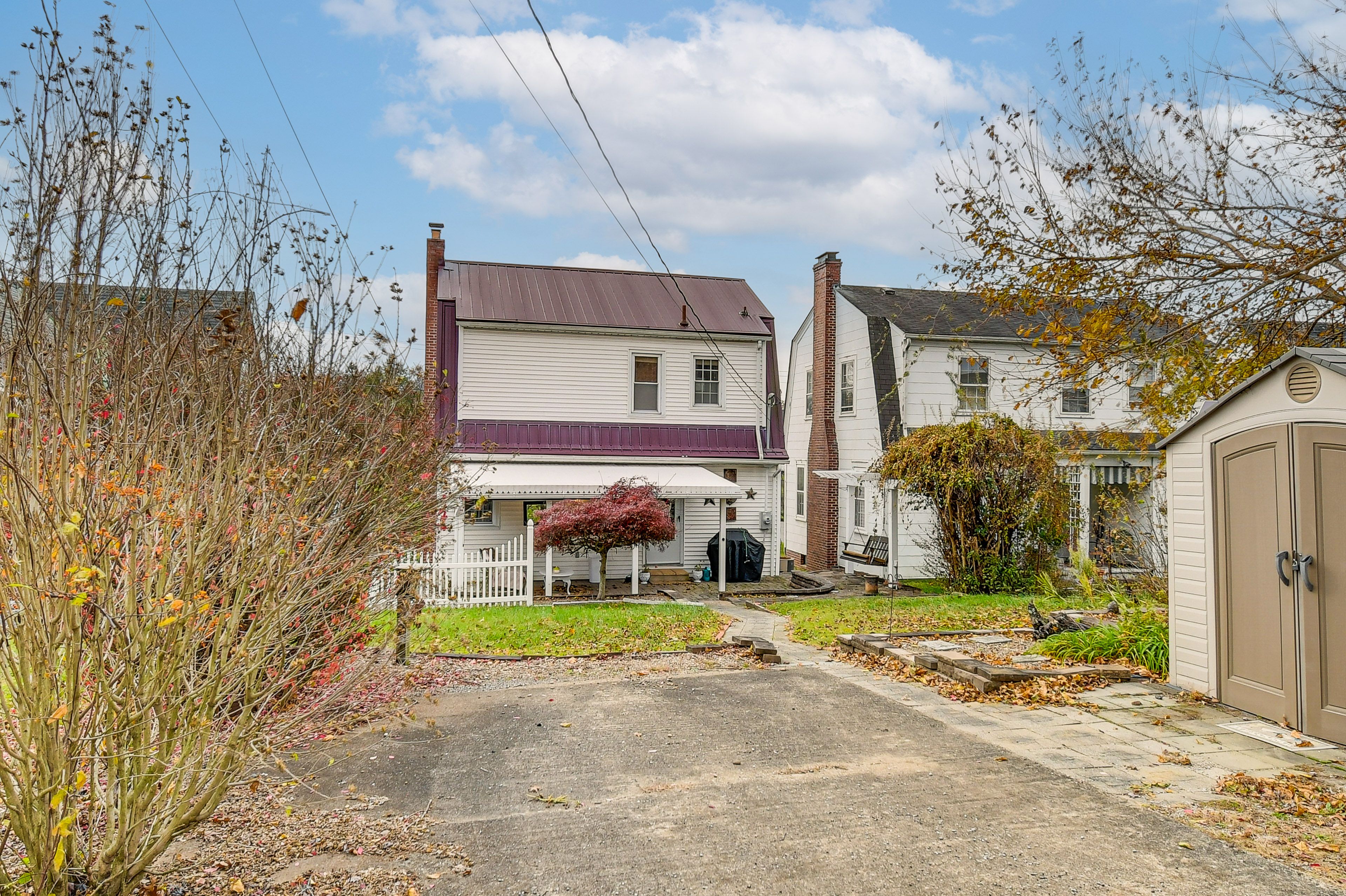 Parking | Parking Pad (1 Vehicle) | Street Parking
