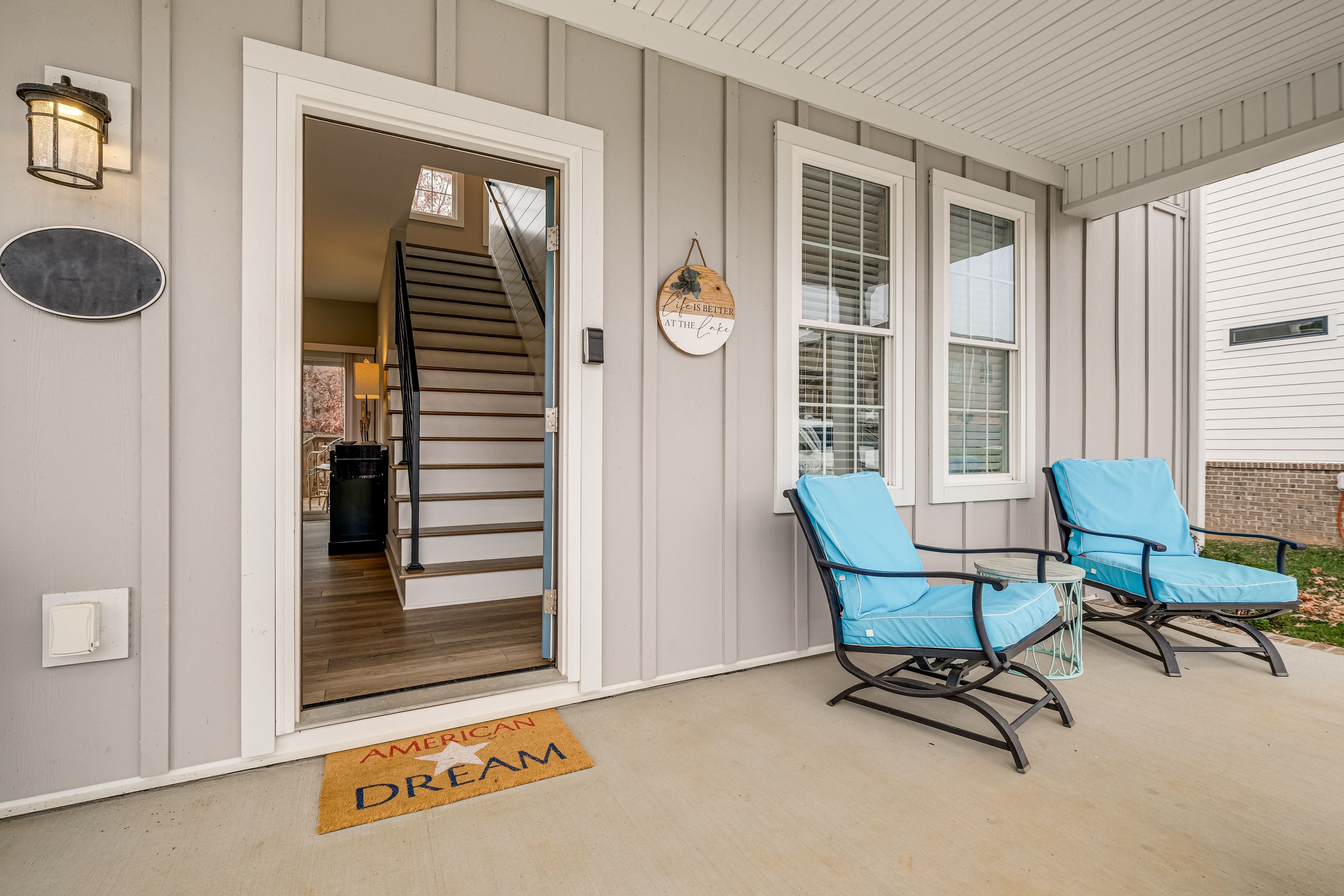 Front Porch | Unit Entrance