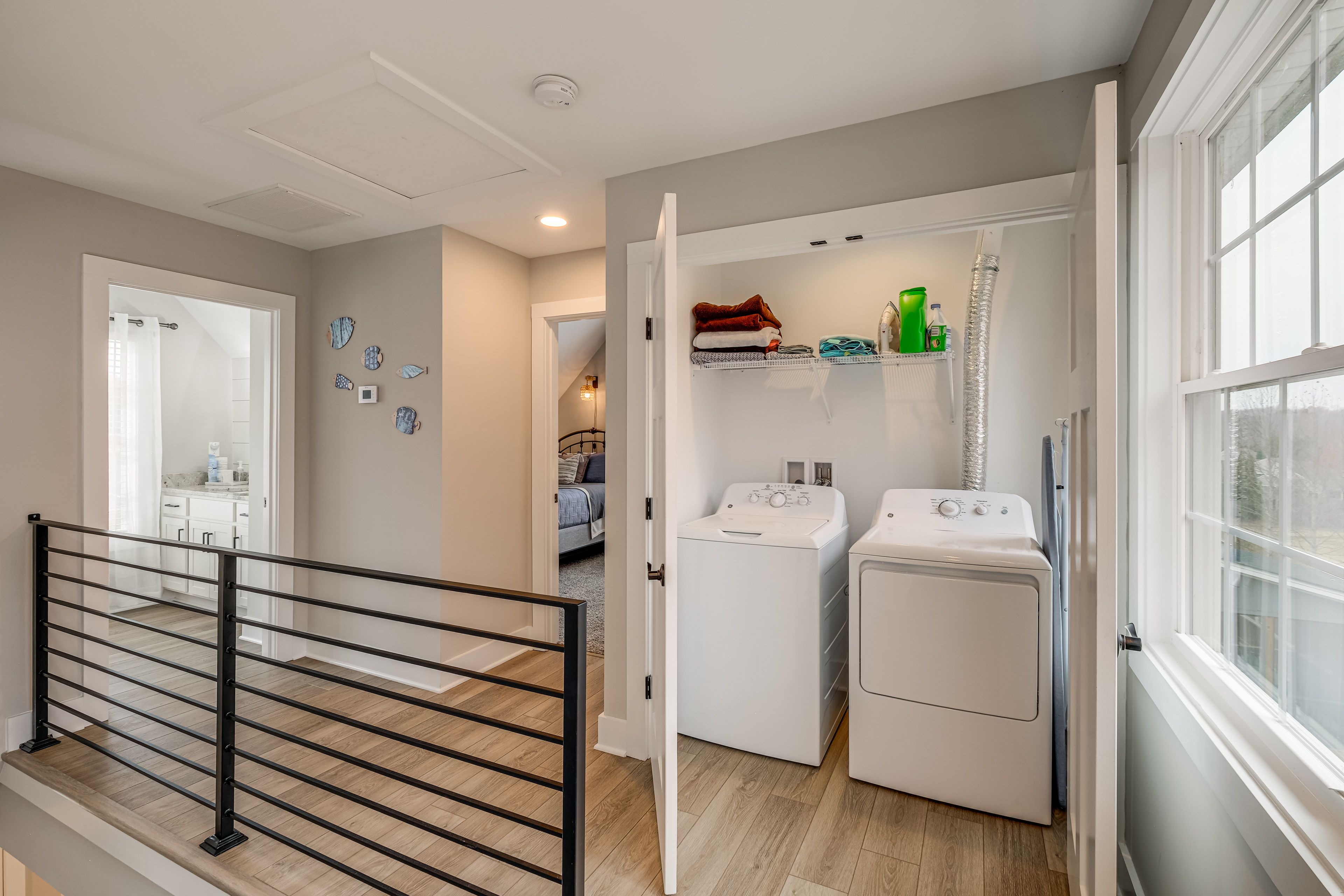 Washer & Dryer | Upper Level