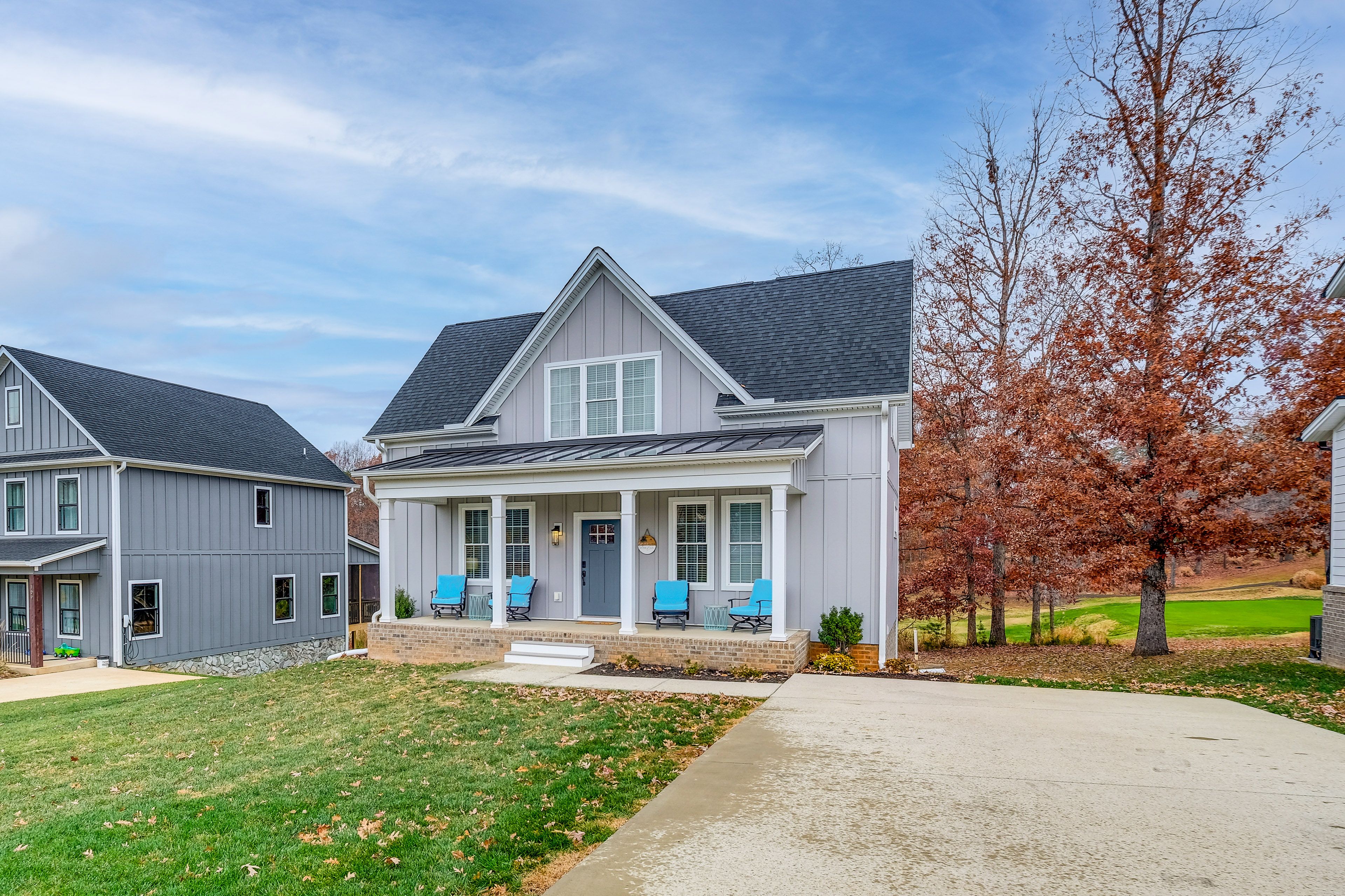Parking | Driveway (2 Vehicles)