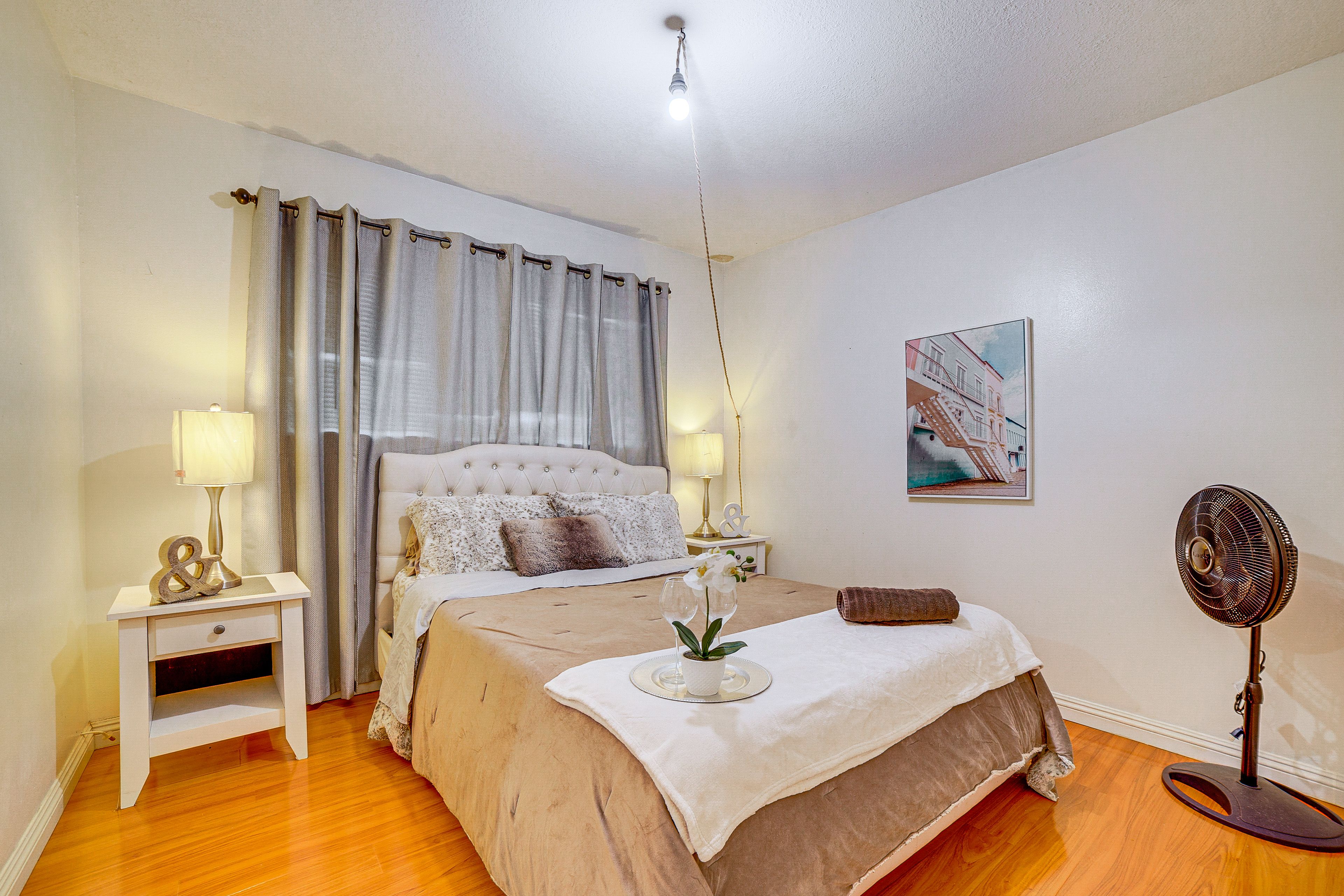 Bedroom 2 | Queen Bed