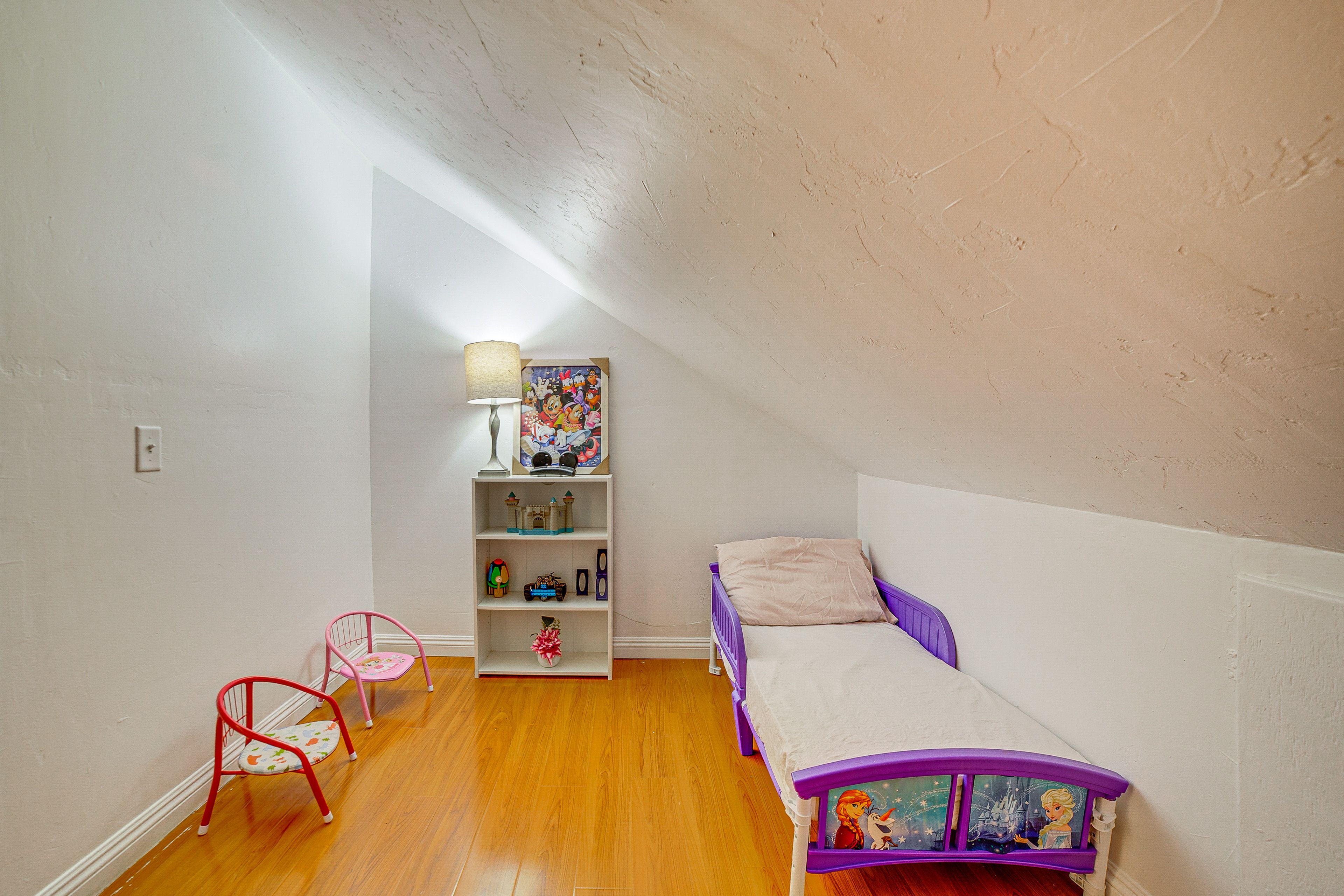 Bedroom 5 | Twin Bed