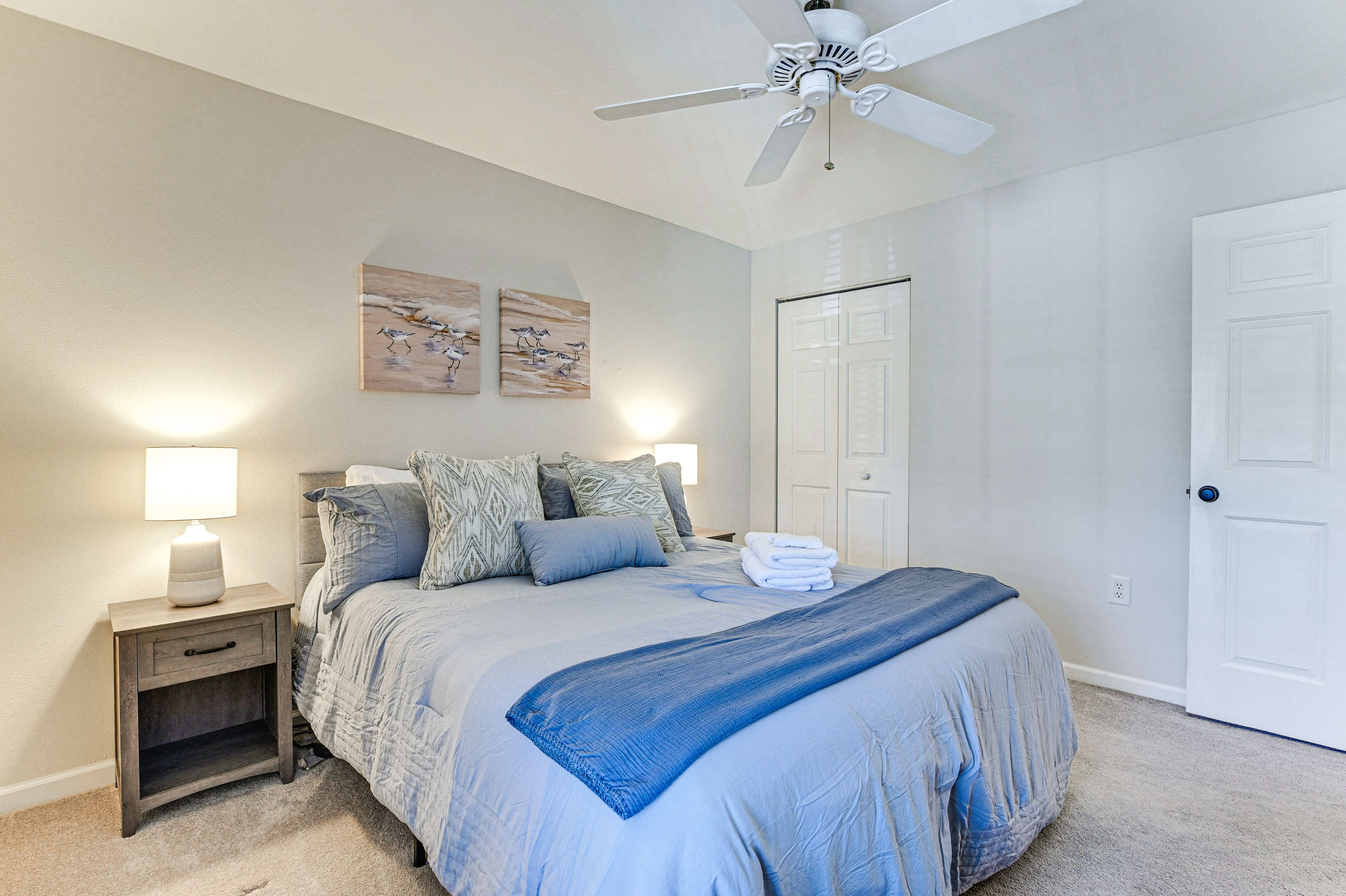 Bedroom 3 | Queen Bed