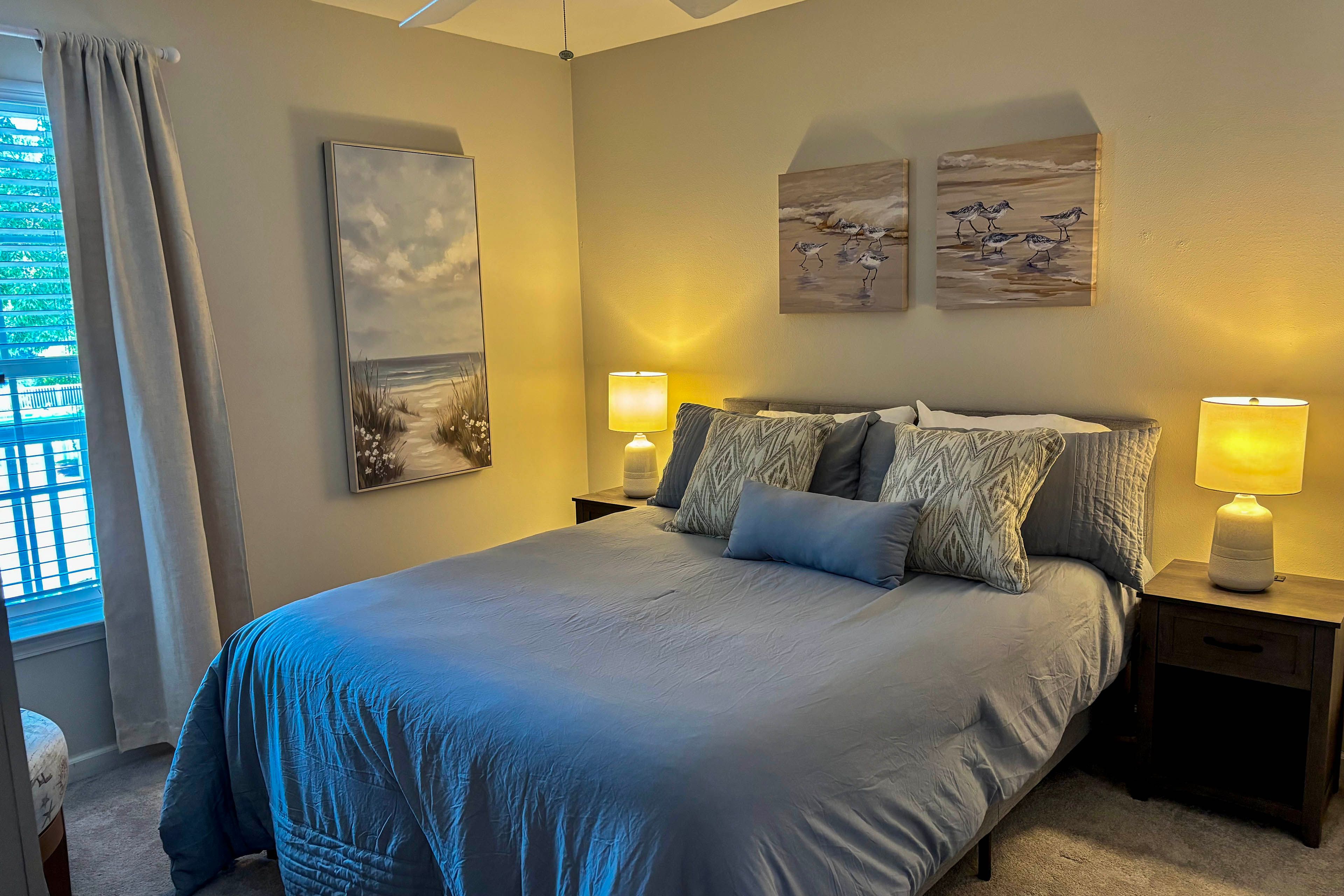 Bedroom 3 | Queen Bed