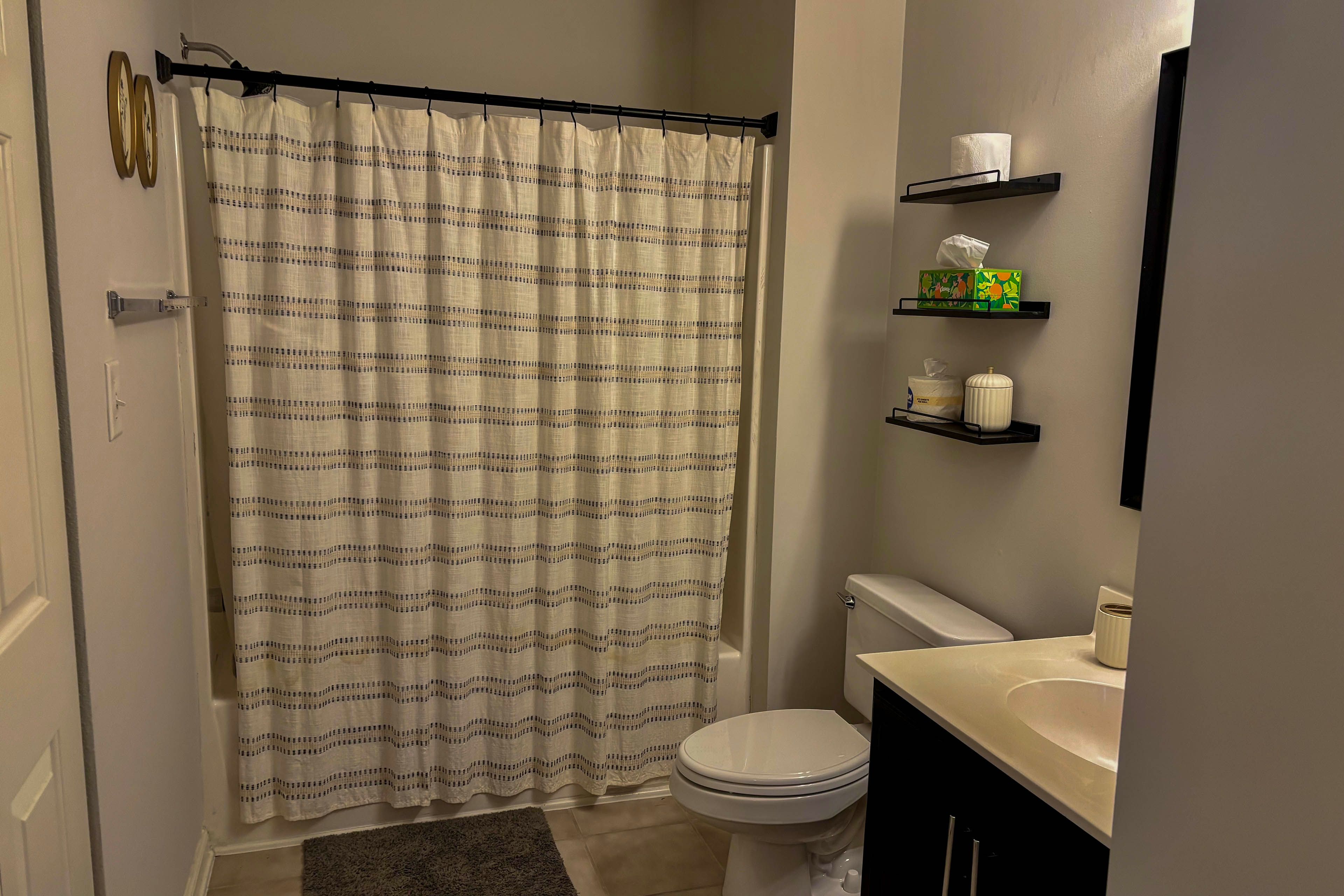 Full Bathroom