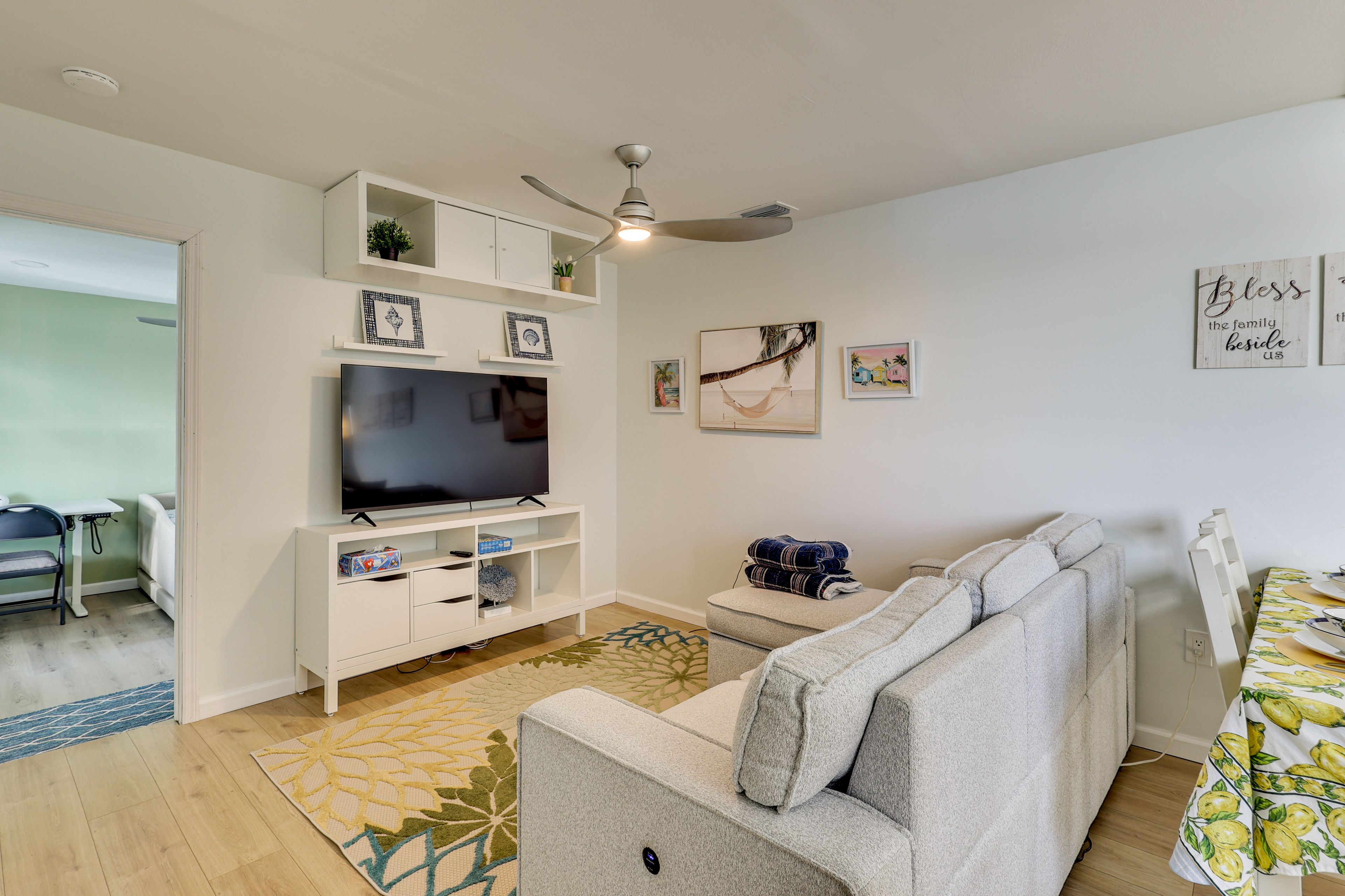 Living Room | Full Sleeper Sofa | Central Heating & A/C | Free WiFi