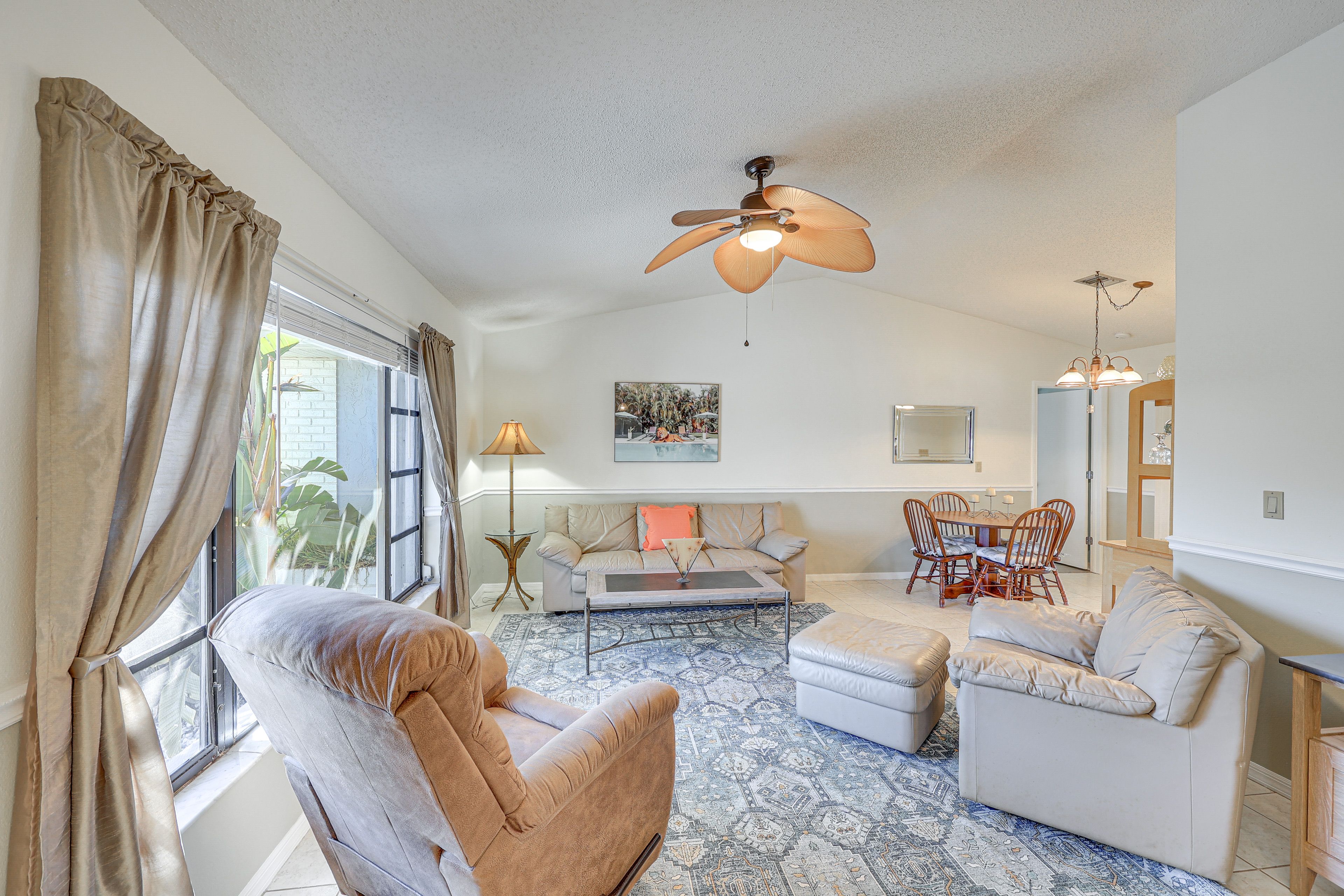 Living Room | Full Sleeper Sofa