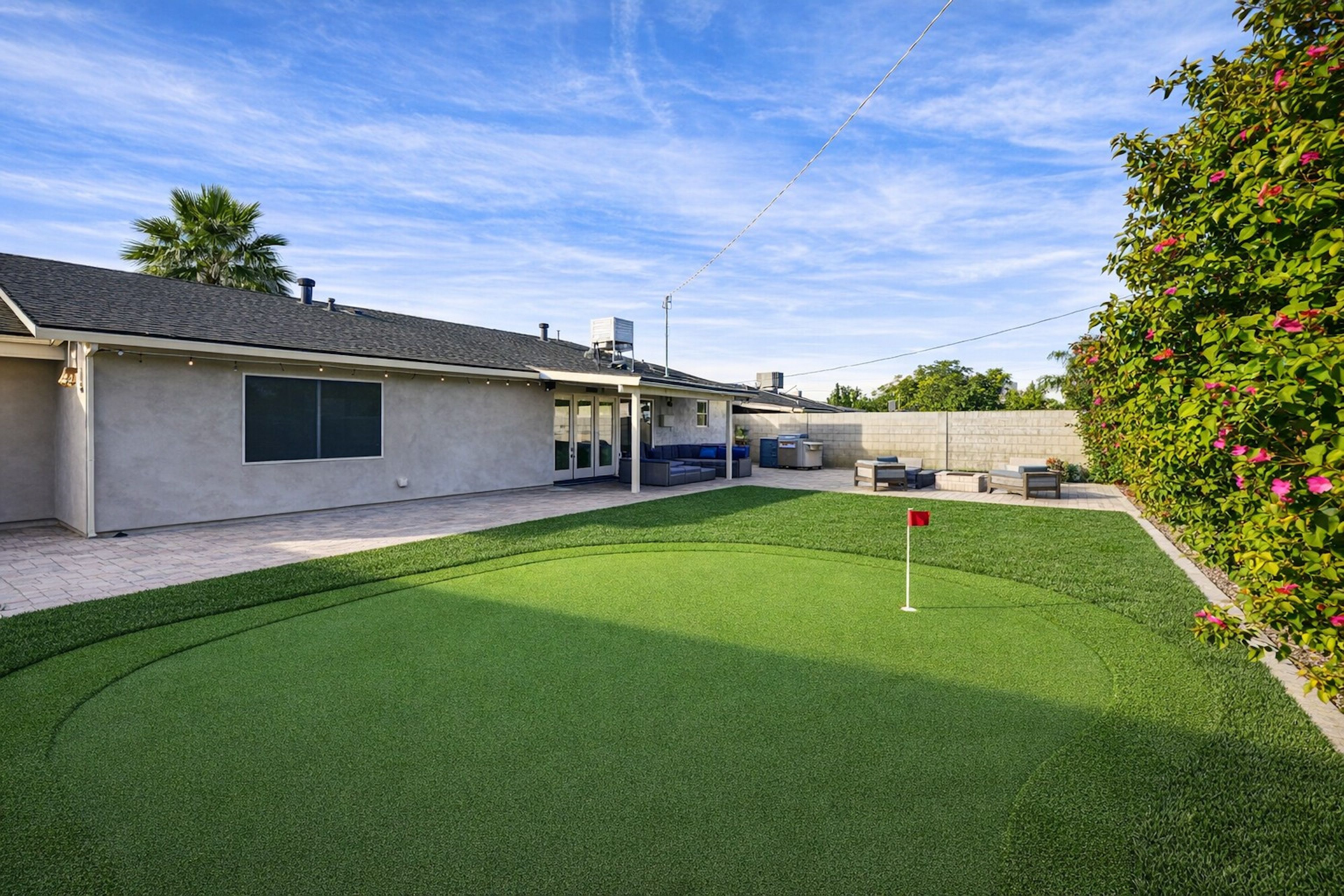 Exterior | Putting Green | Private Pool | Covered Patio