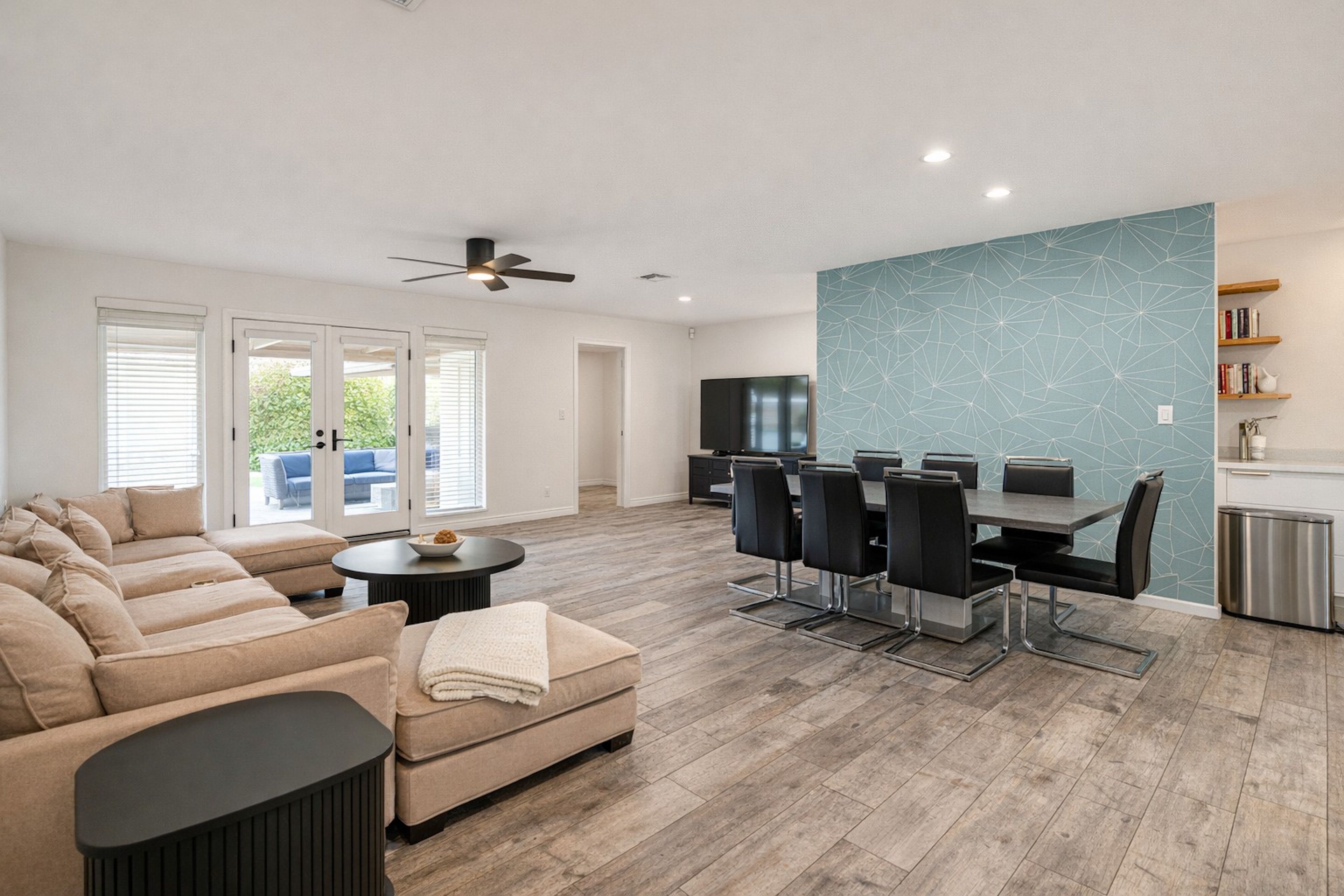 Interior | Open Floor Plan | Free WiFi