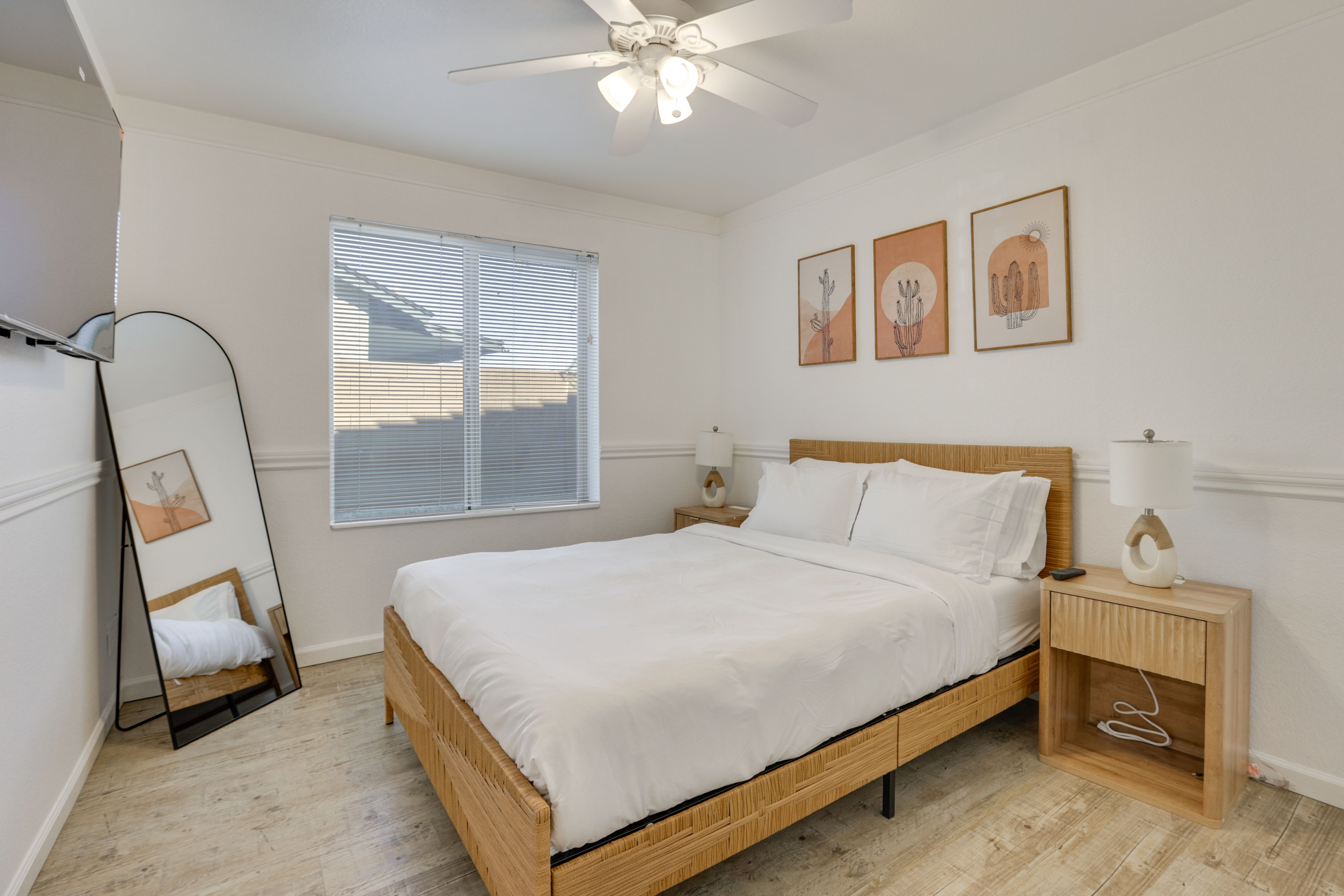 Bedroom 2 | Queen Bed