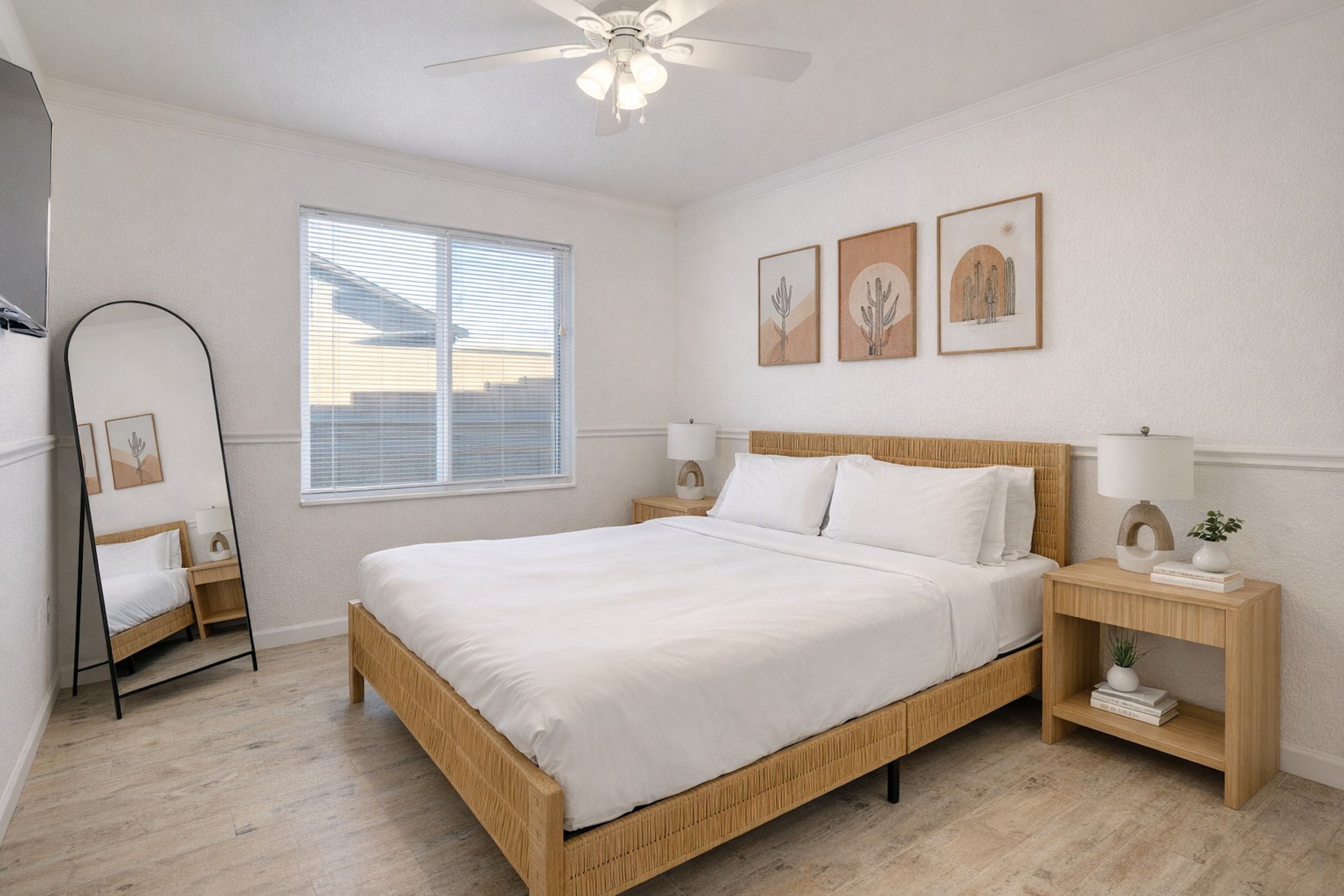 Bedroom 2 | Queen Bed