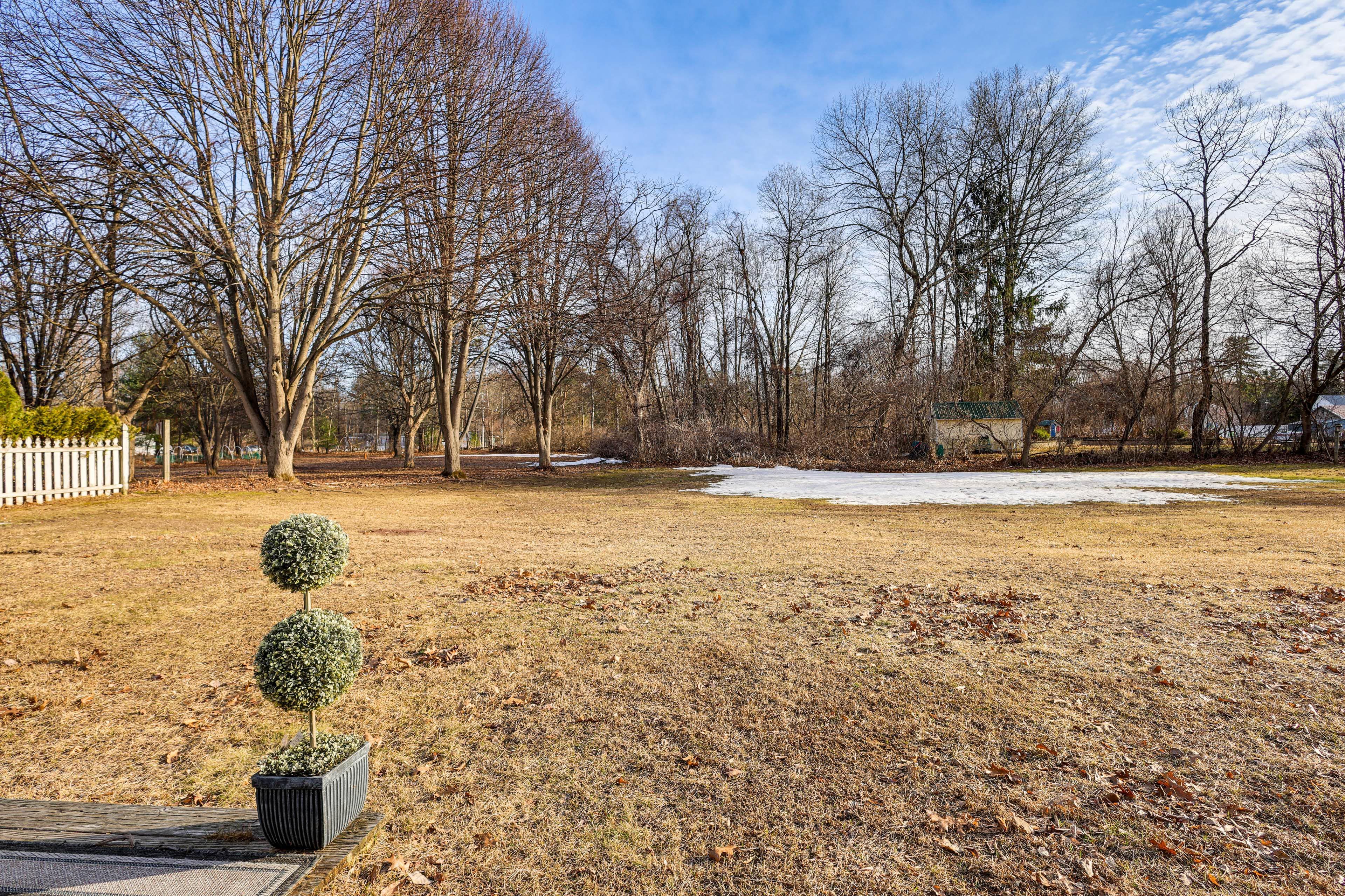 Driveway Parking | 2 Vehicles