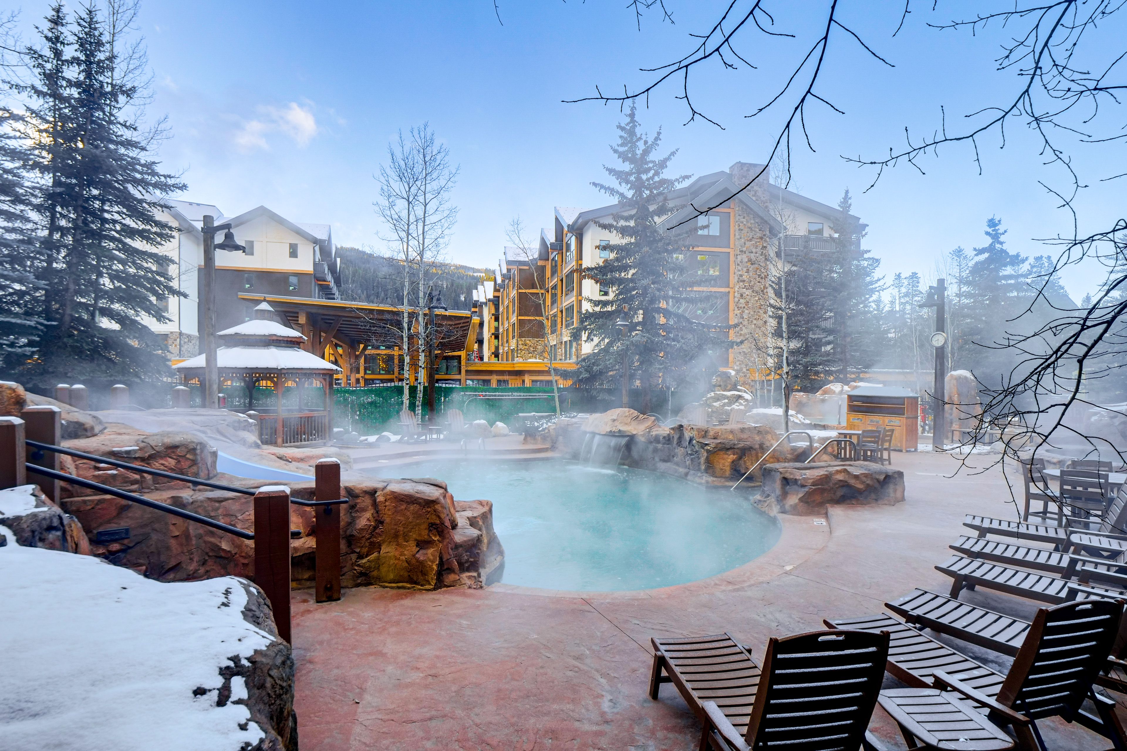 Community Pool & Hot Tub