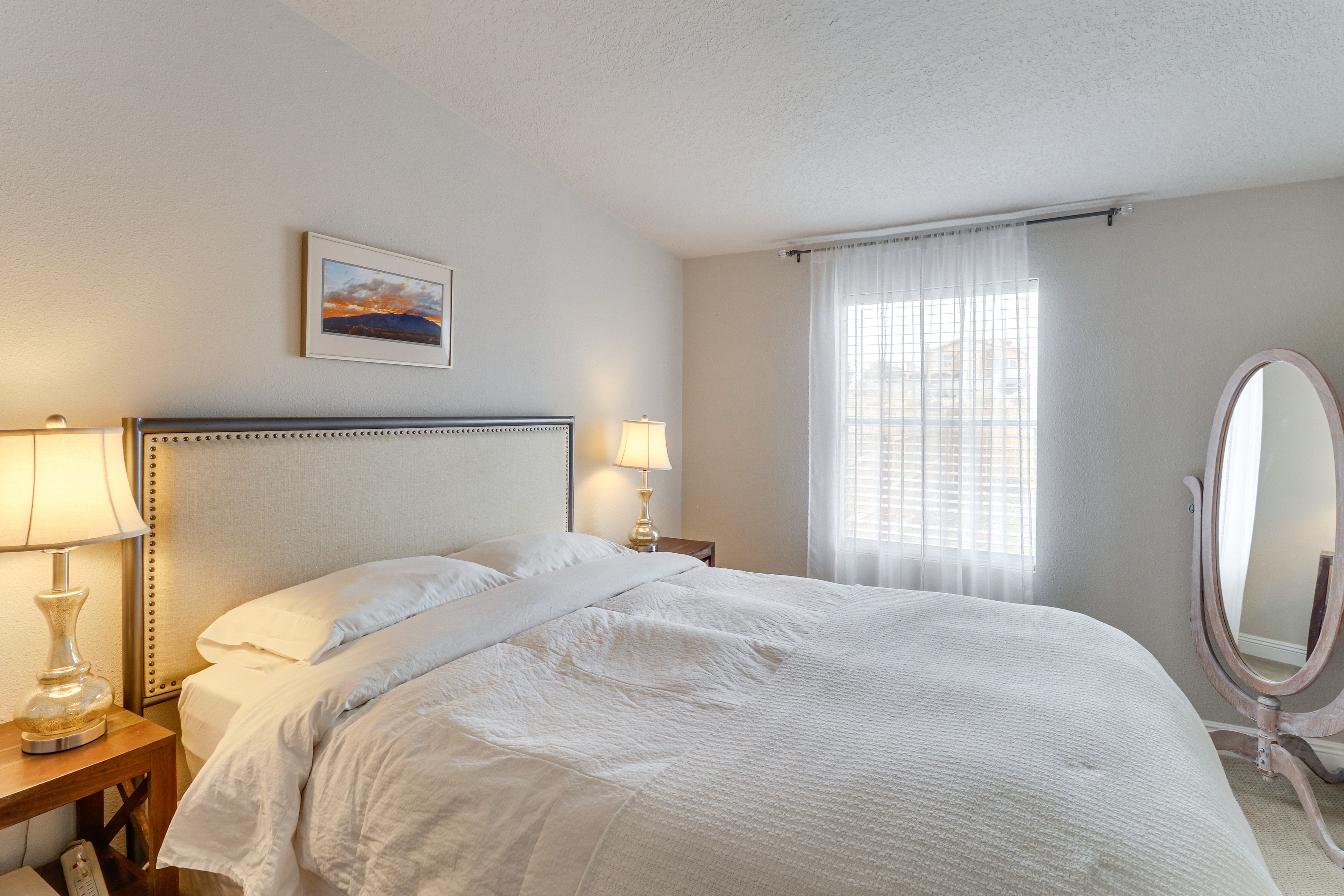 Bedroom 2 | Queen Bed