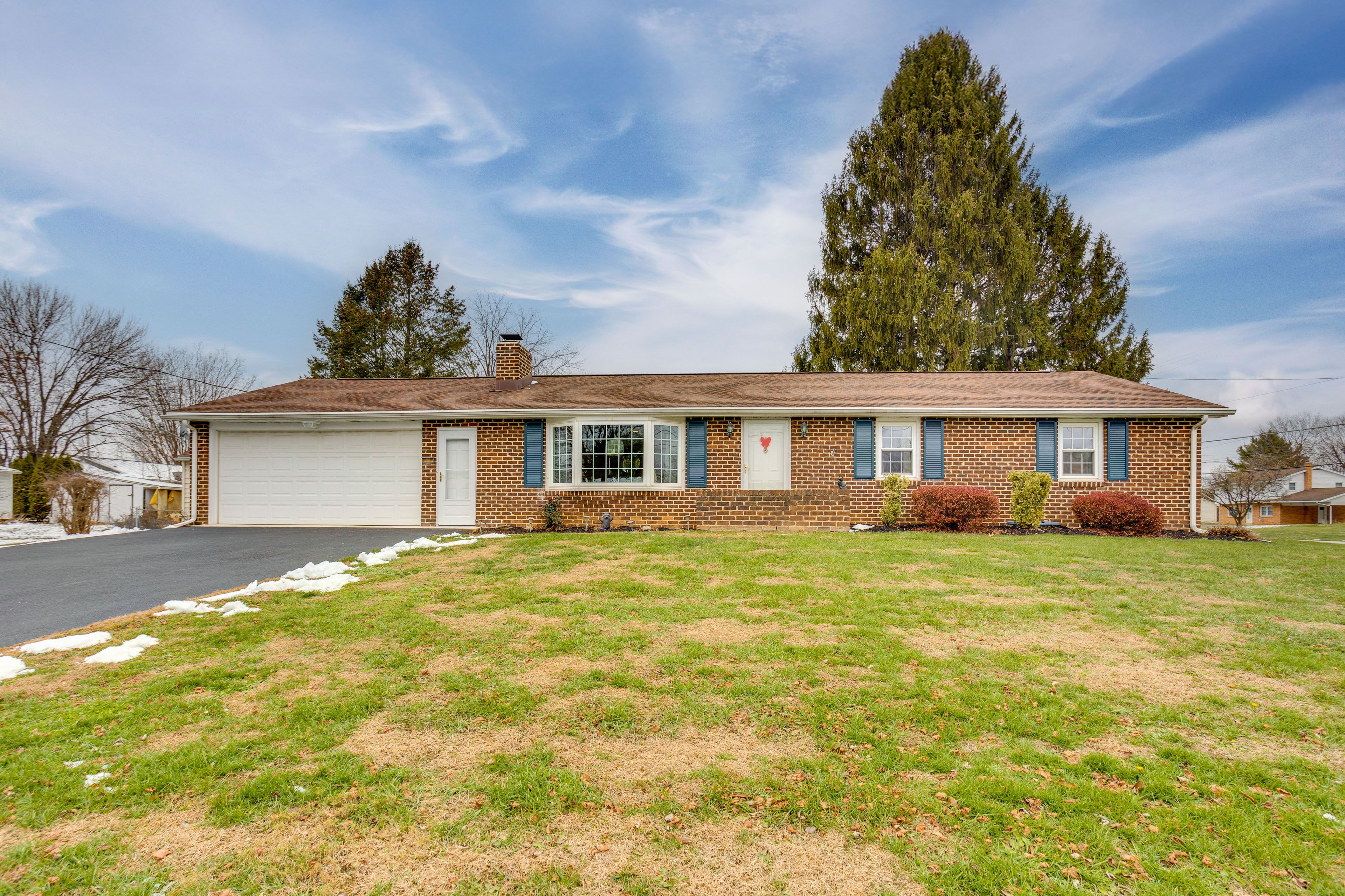 House Exterior | Large Open Yard