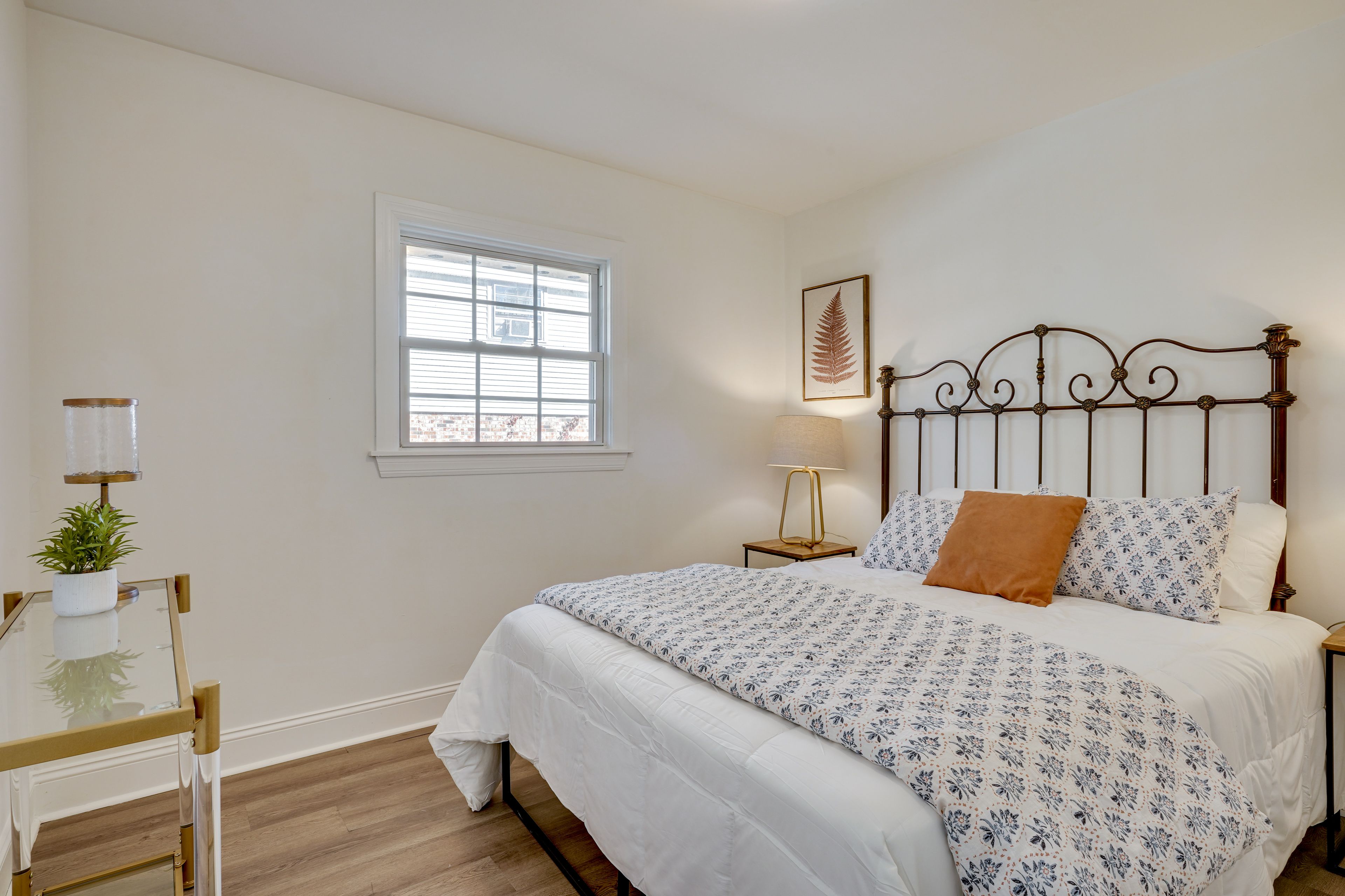 Bedroom 2 | Queen Bed | Linens Provided