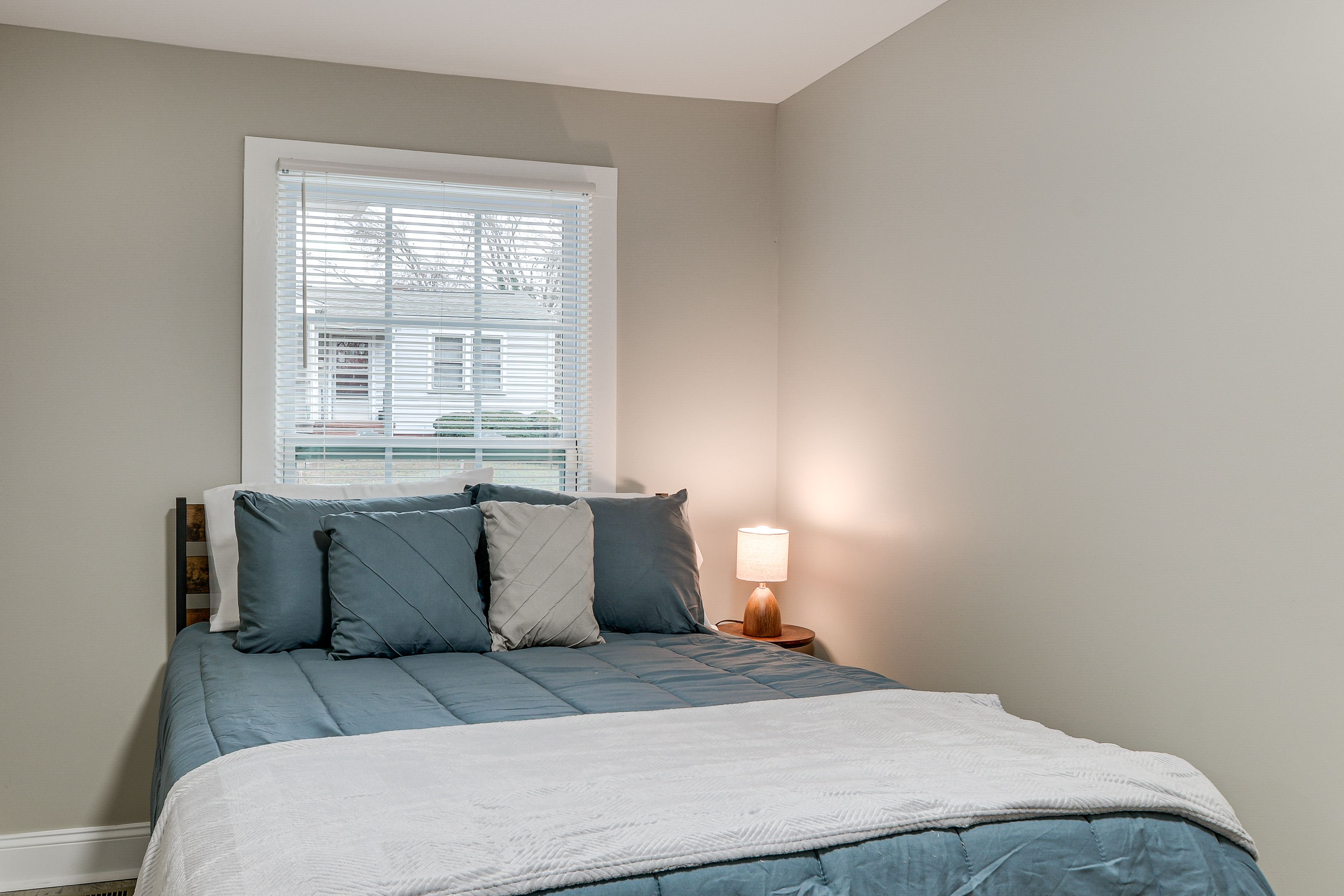 Bedroom 2 | Full Bed